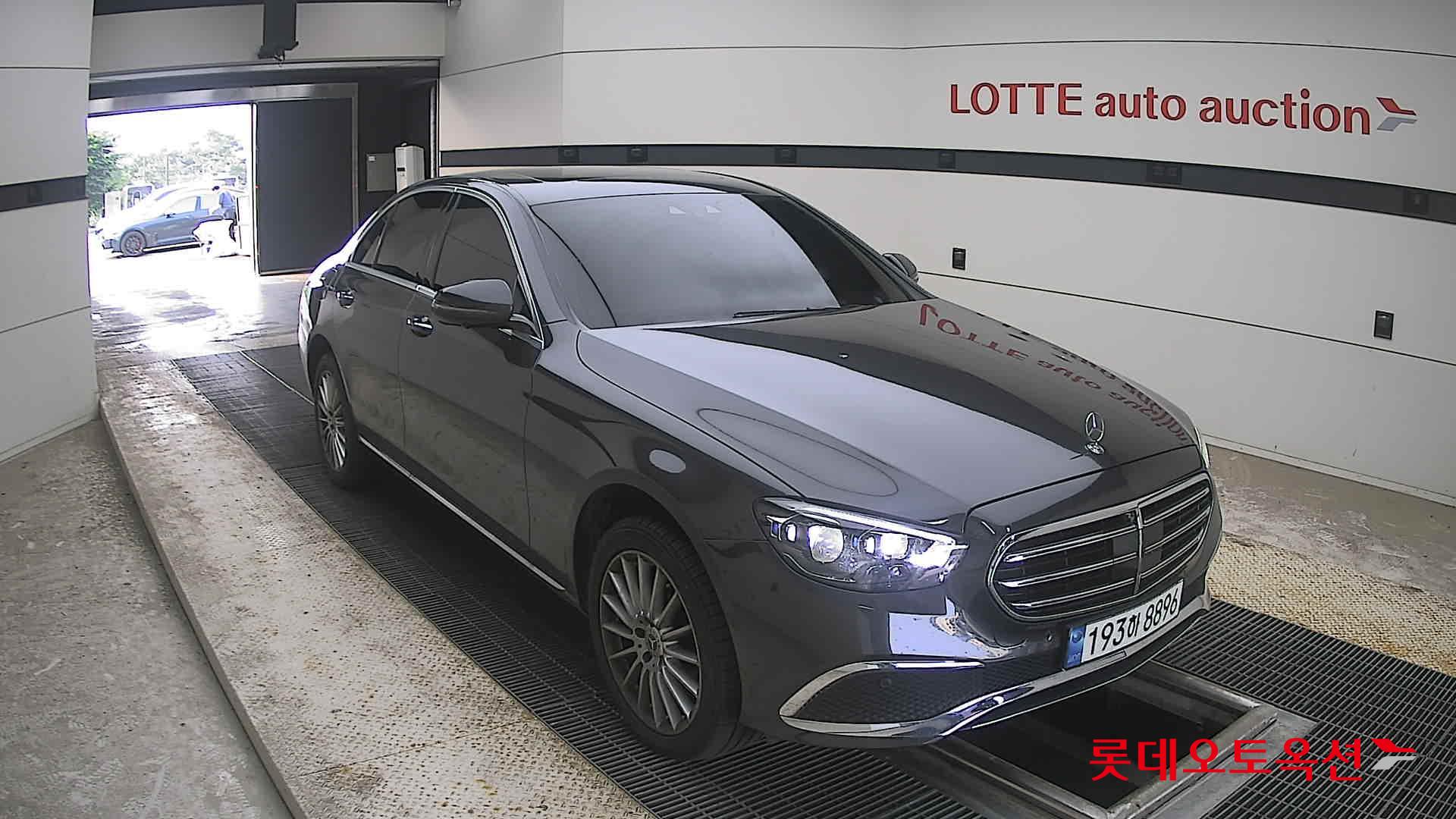 2022 - mercedes-benz e220