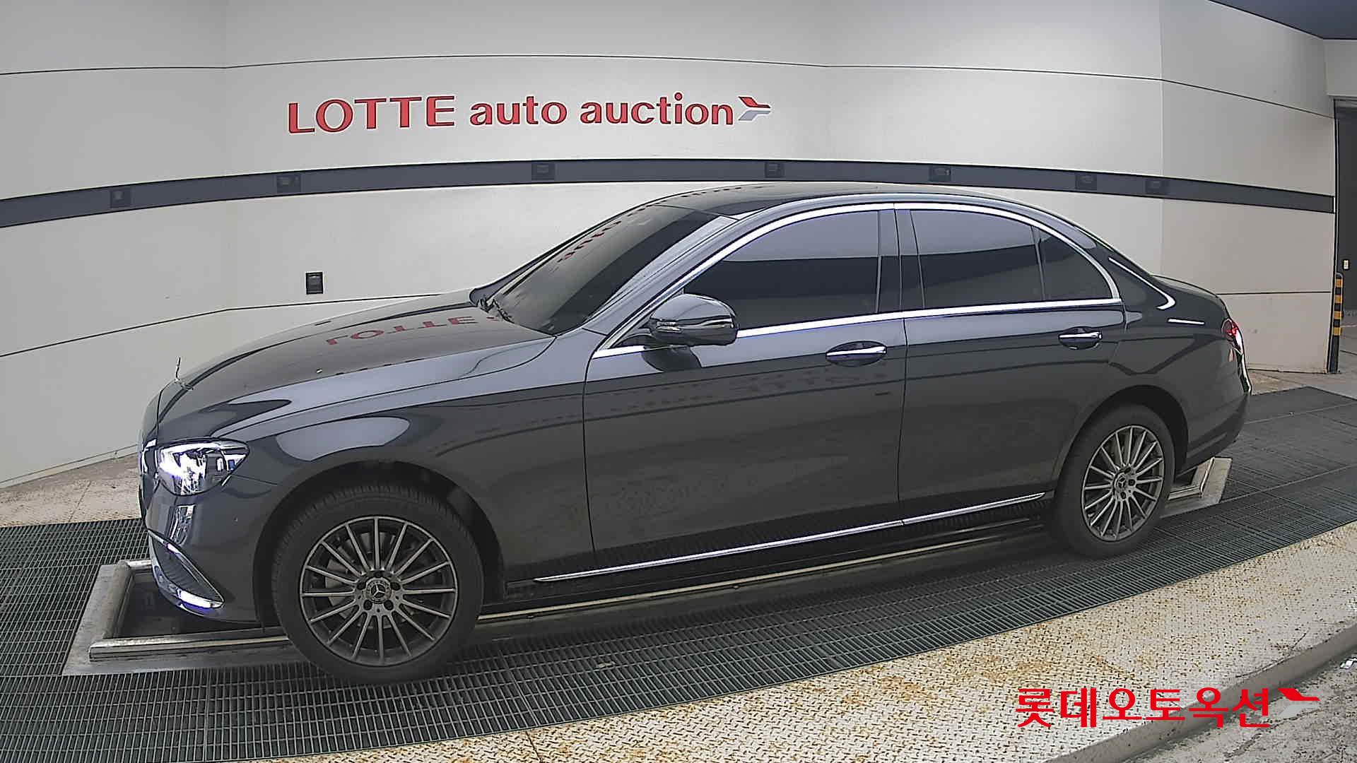 2022 - mercedes-benz e220