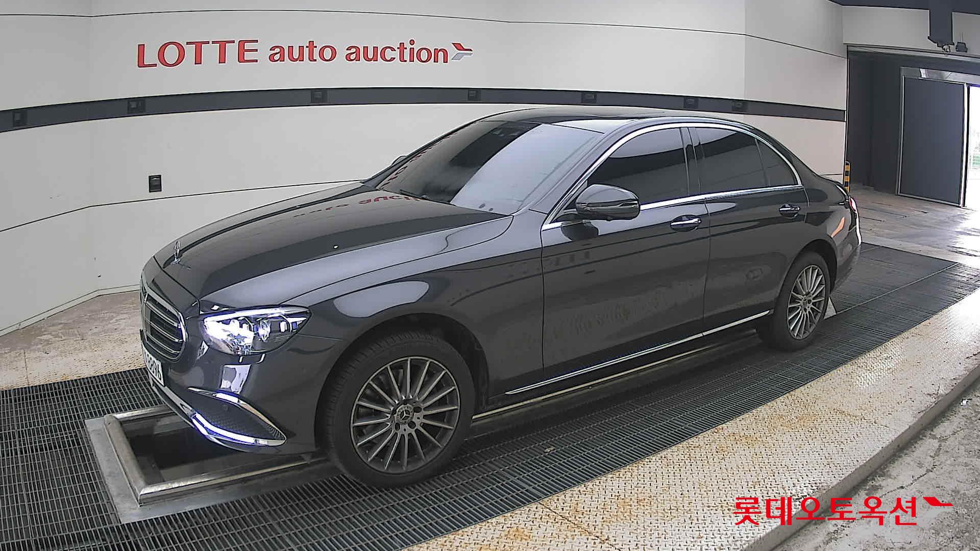2022 - mercedes-benz e220
