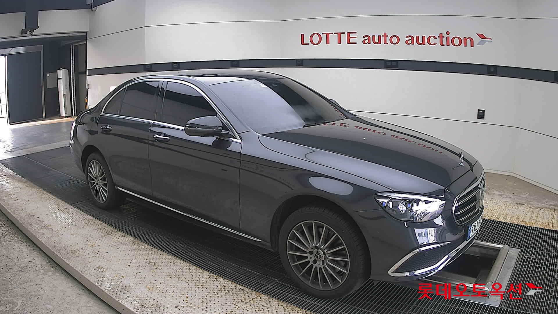 2022 - mercedes-benz e220