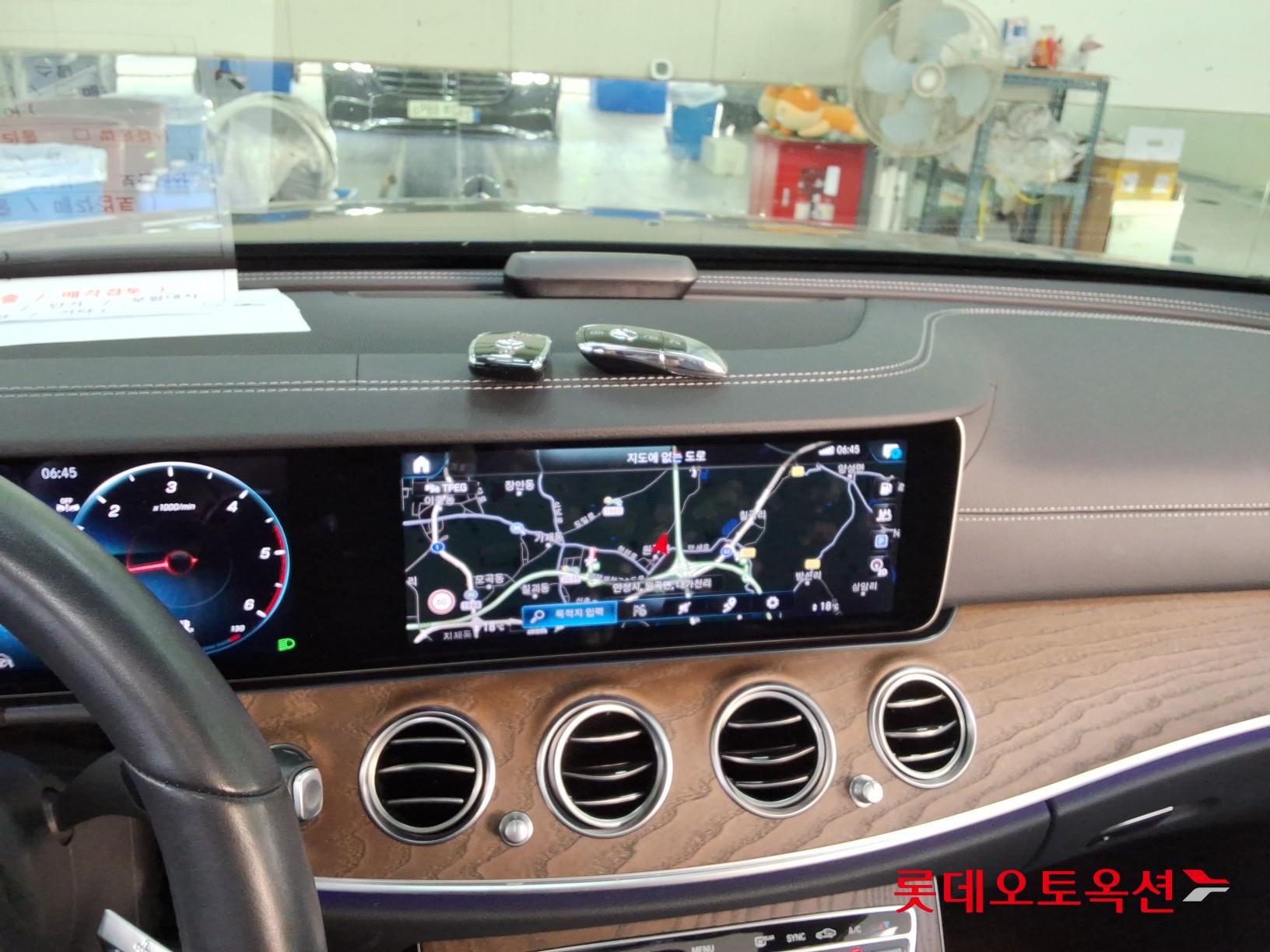 2022 - mercedes-benz e220