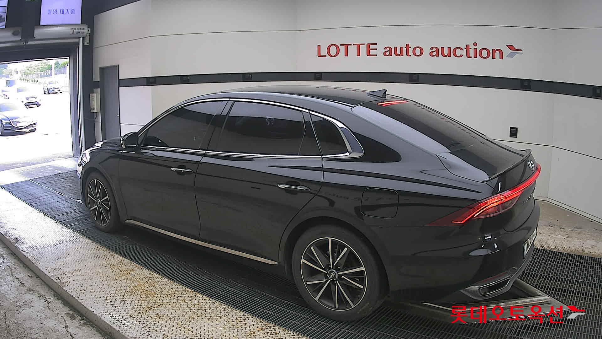 2022 - hyundai grandeur