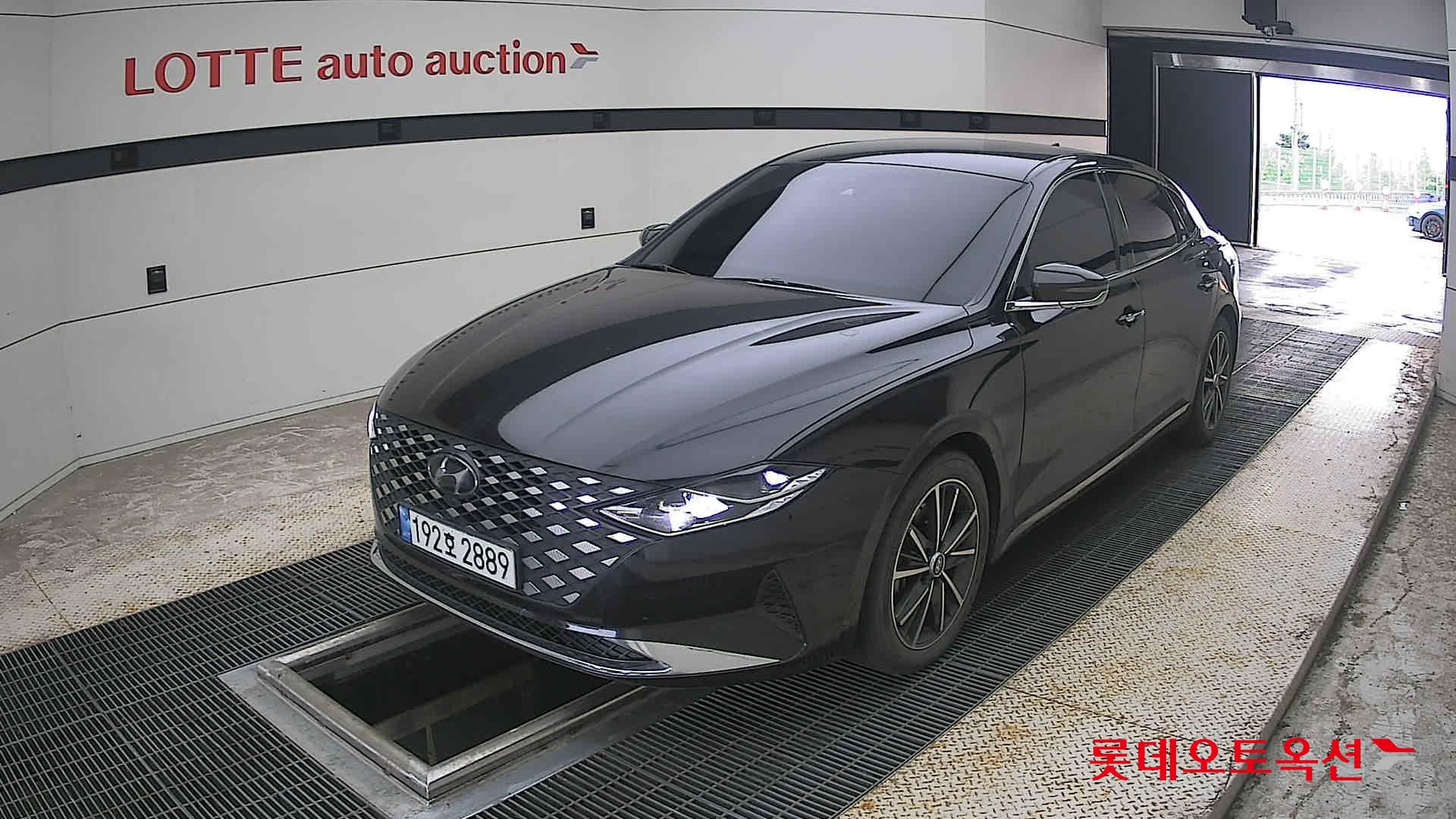 2022 - hyundai grandeur