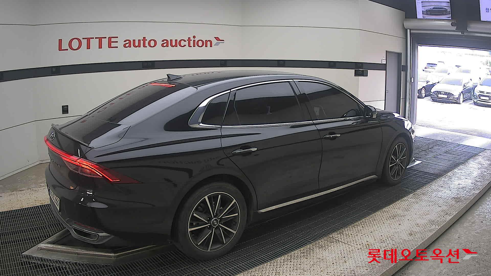 2022 - hyundai grandeur