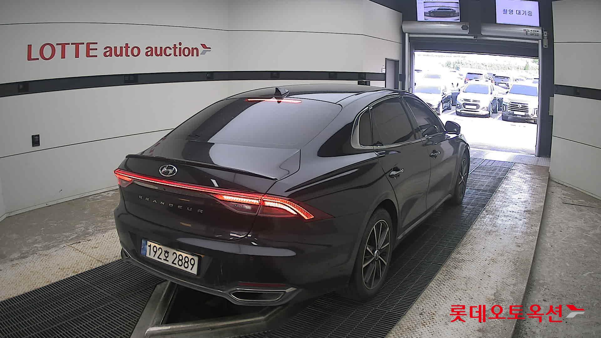 2022 - hyundai grandeur