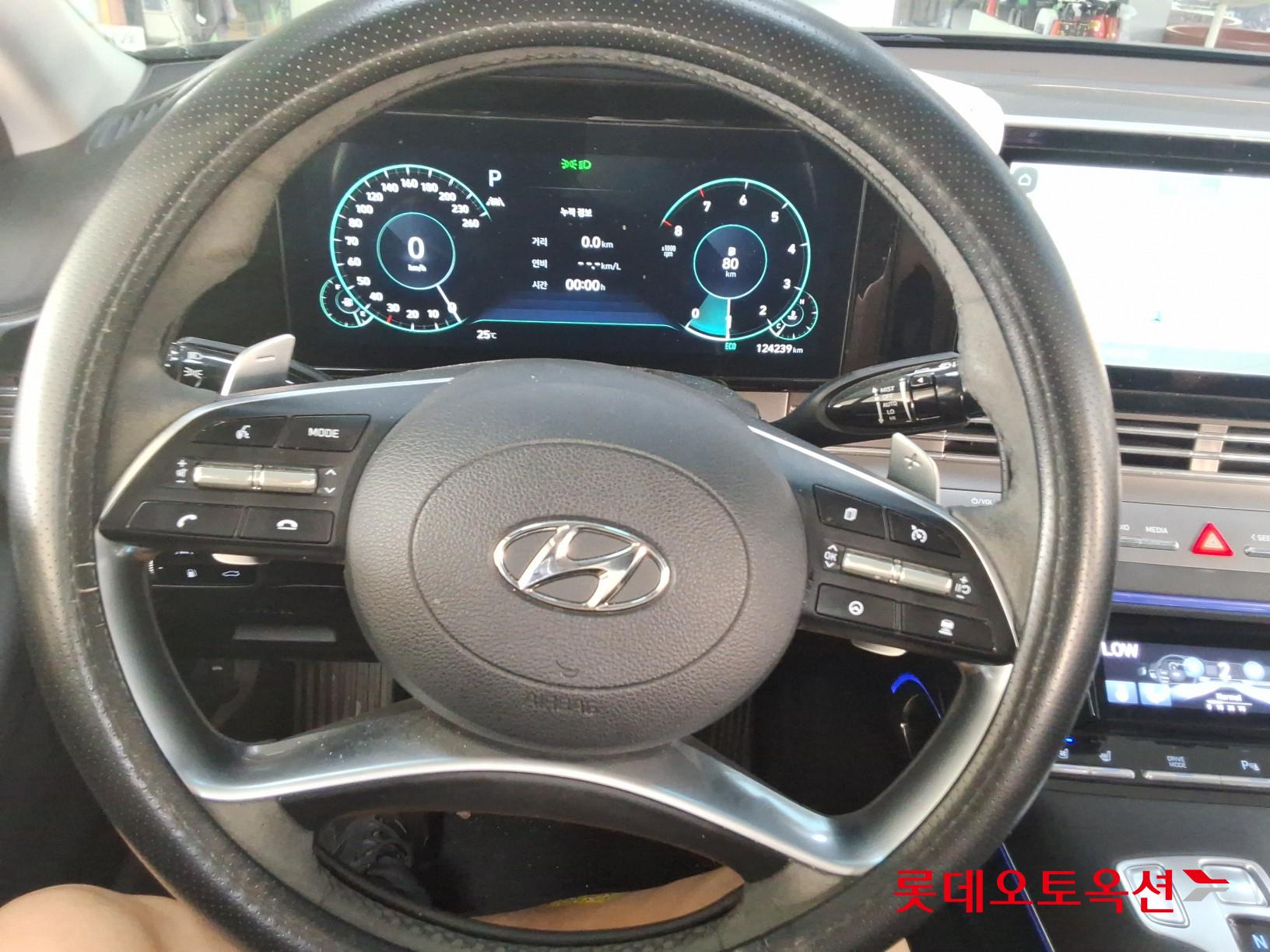 2022 - hyundai grandeur