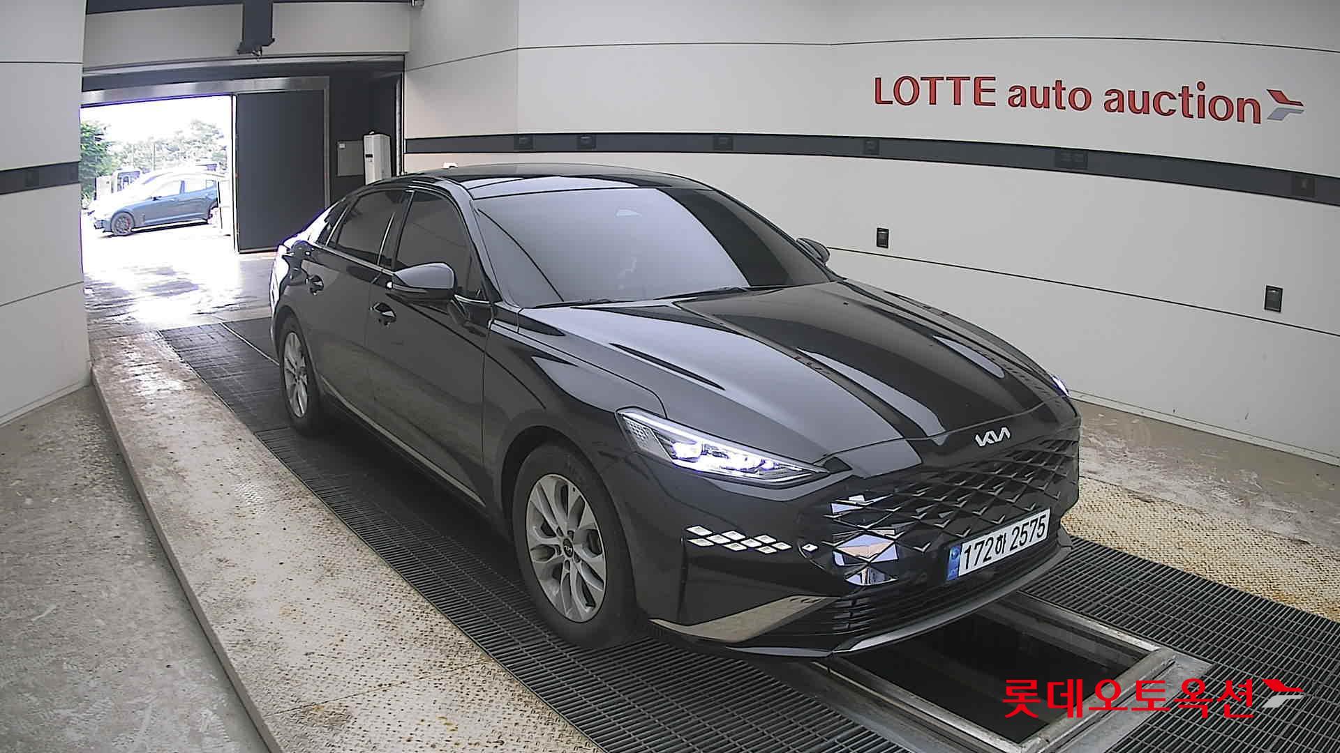 2023 - kia k8