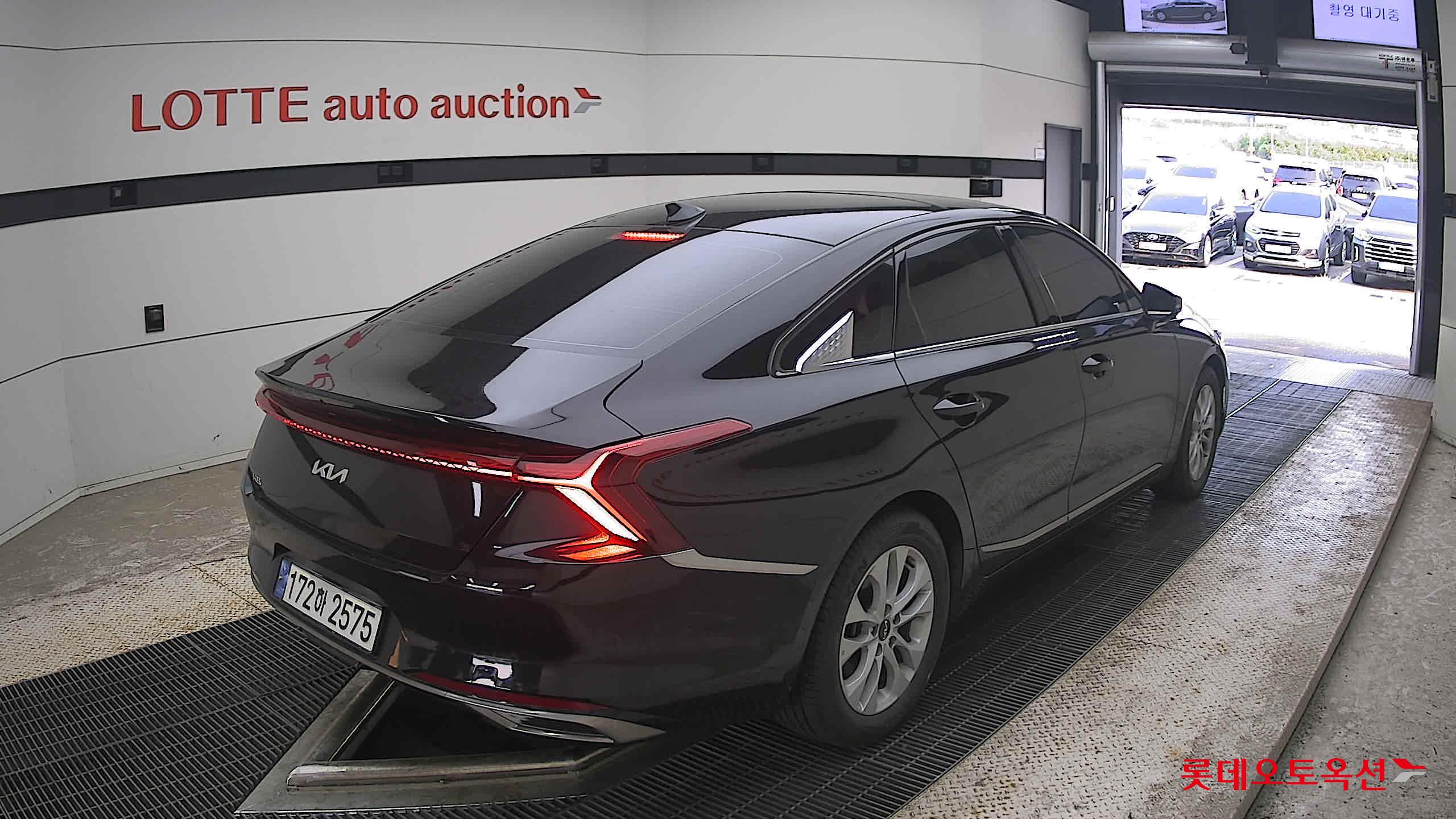 2023 - kia k8