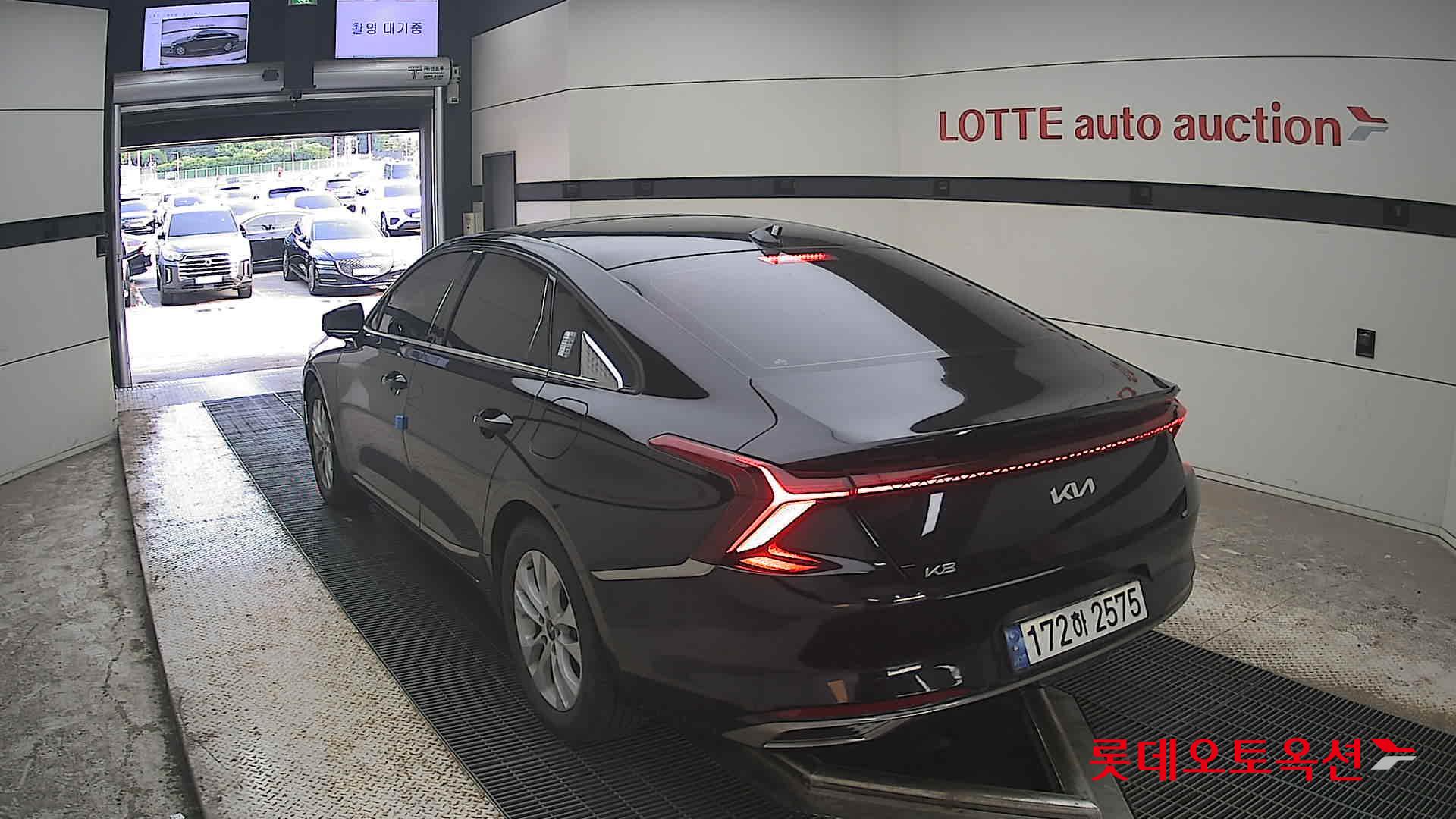 2023 - kia k8