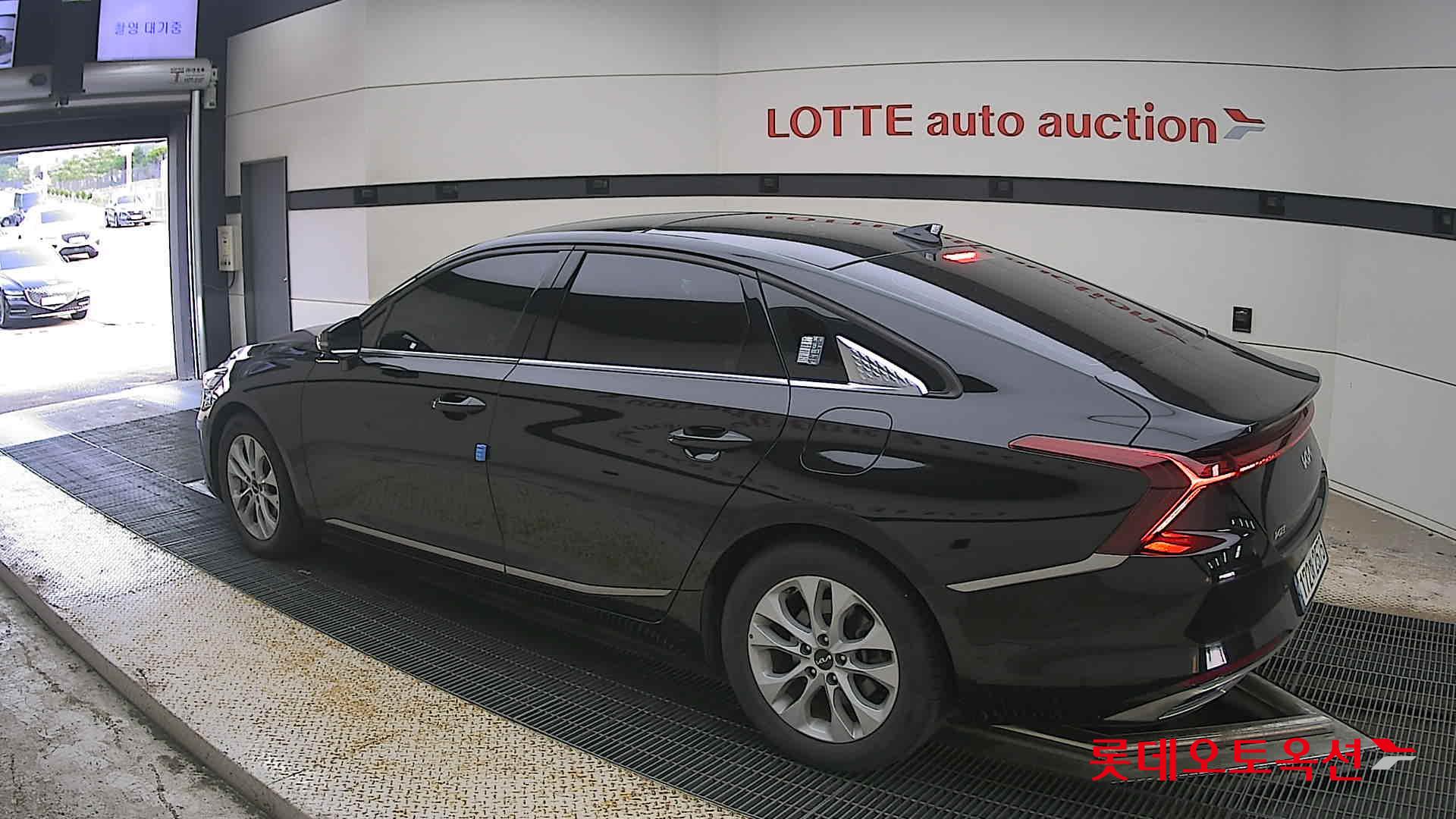 2023 - kia k8