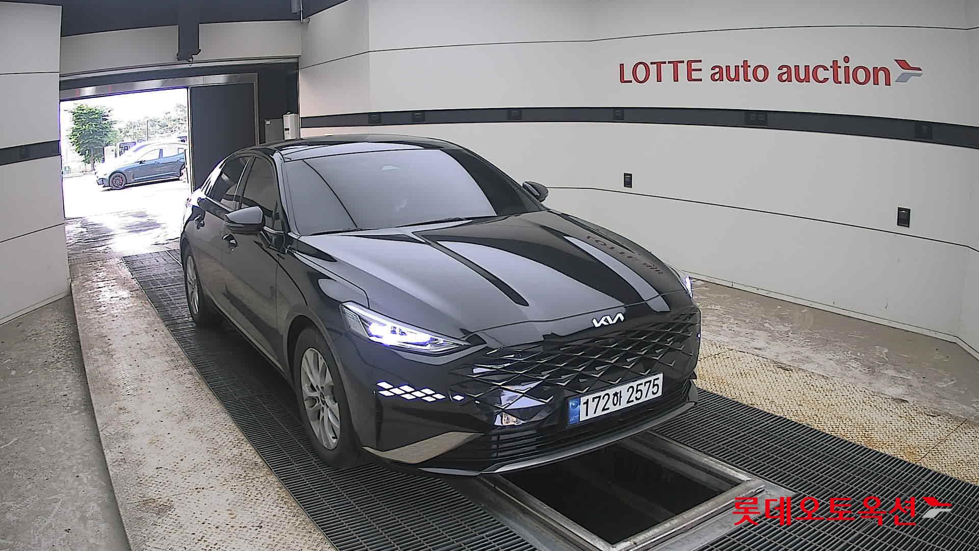 2023 - kia k8