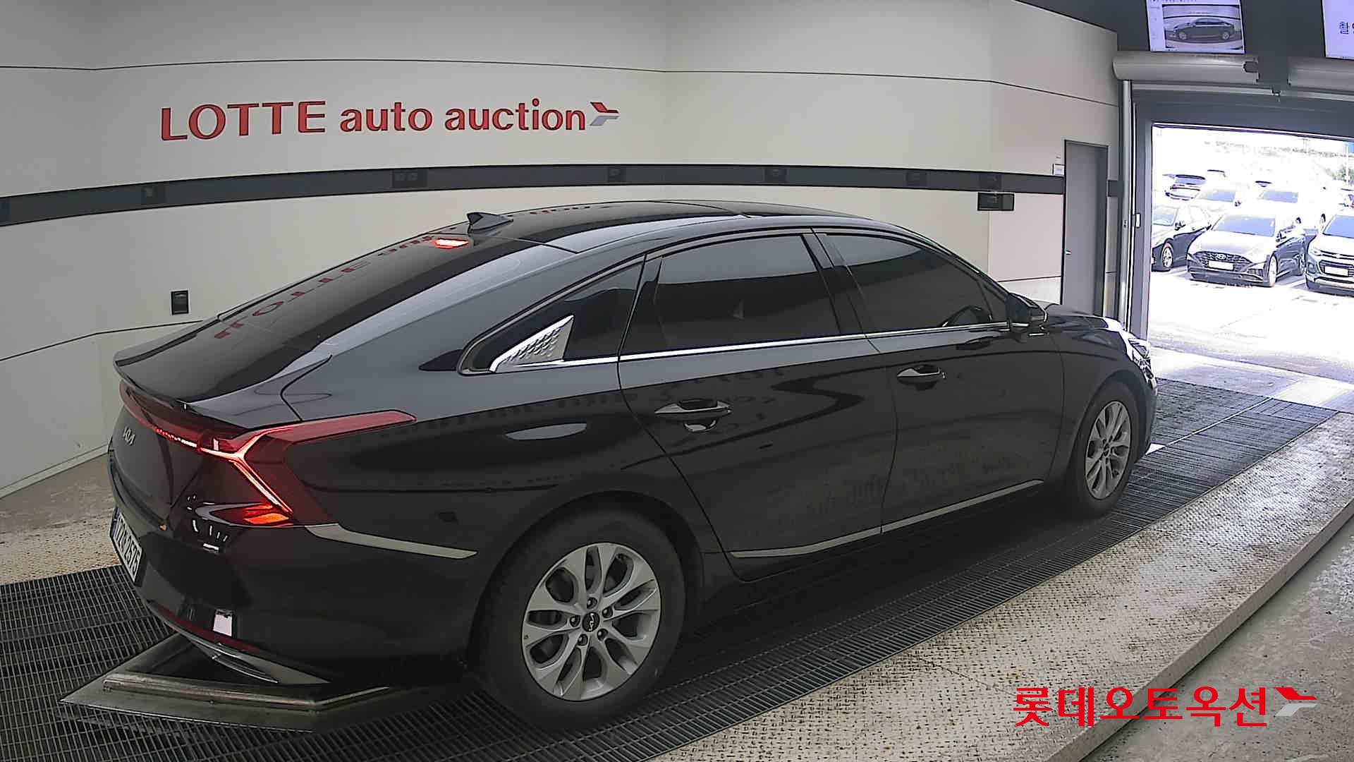 2023 - kia k8