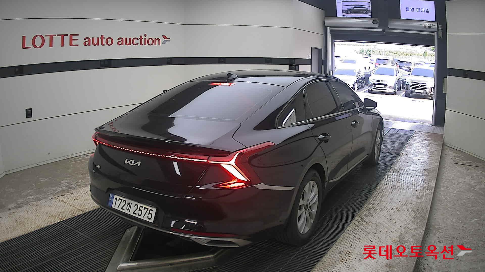 2023 - kia k8