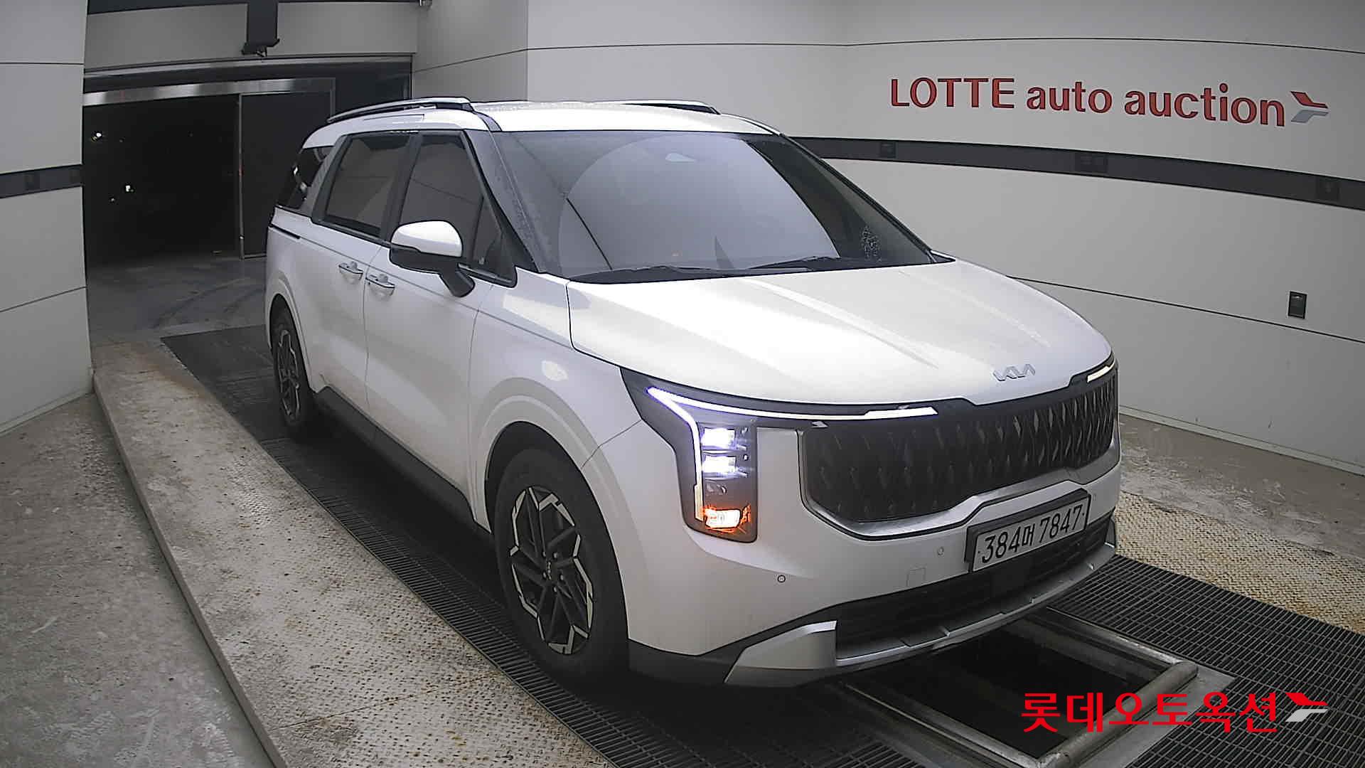 2024 - kia carnival