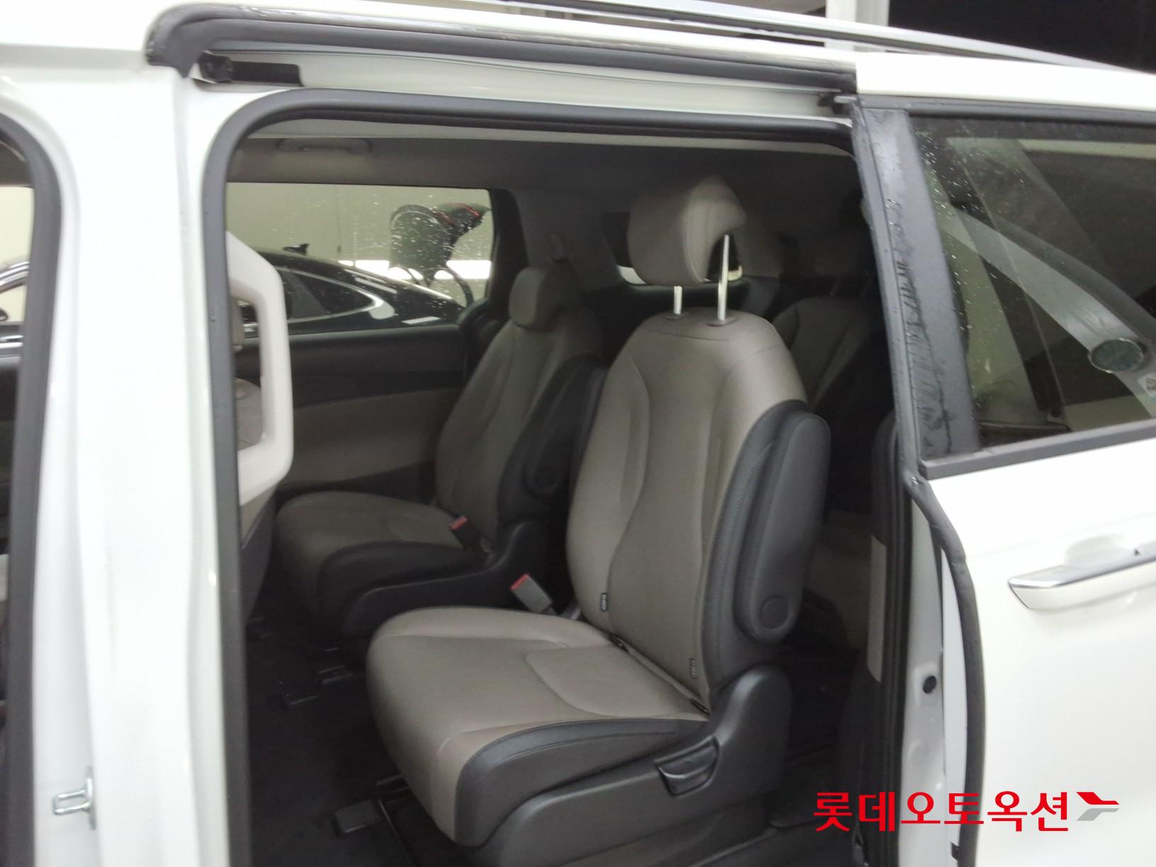 2024 - kia carnival