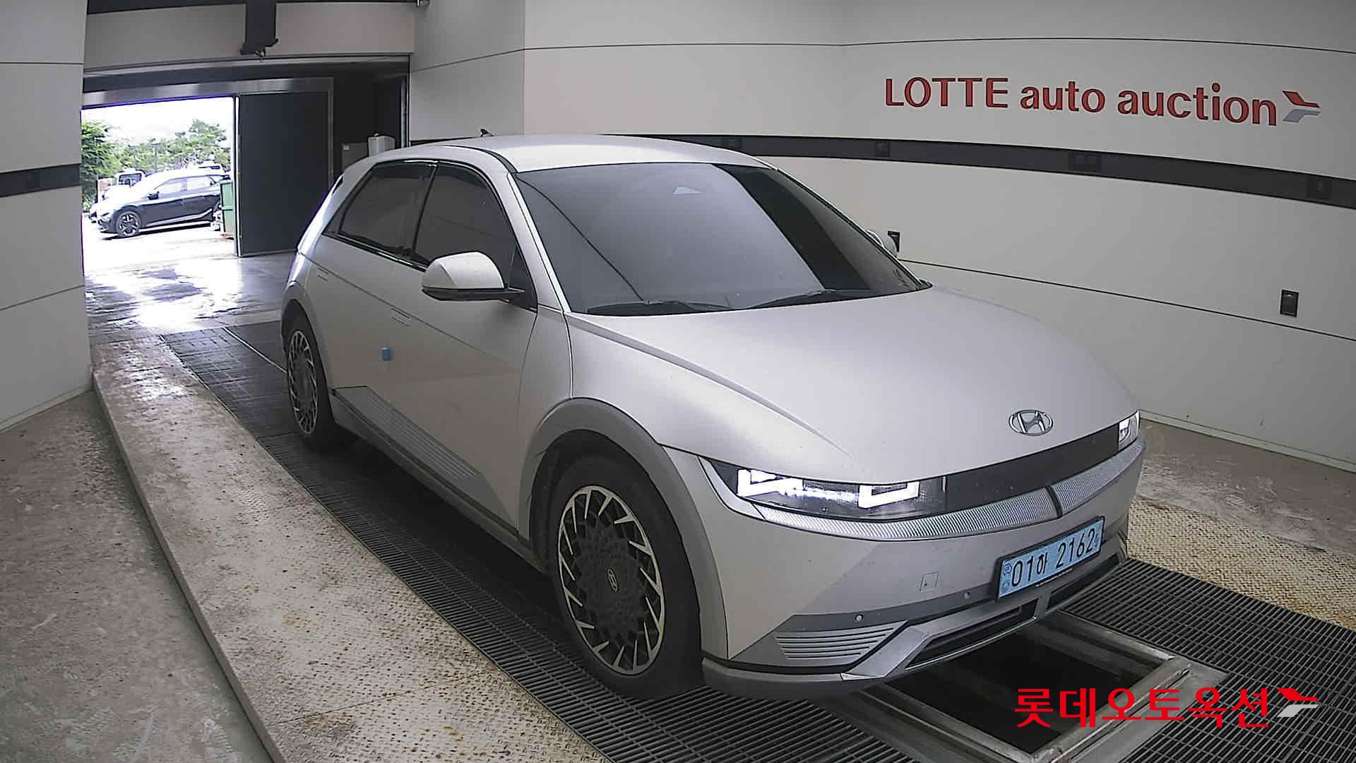 2022 - hyundai ioniq