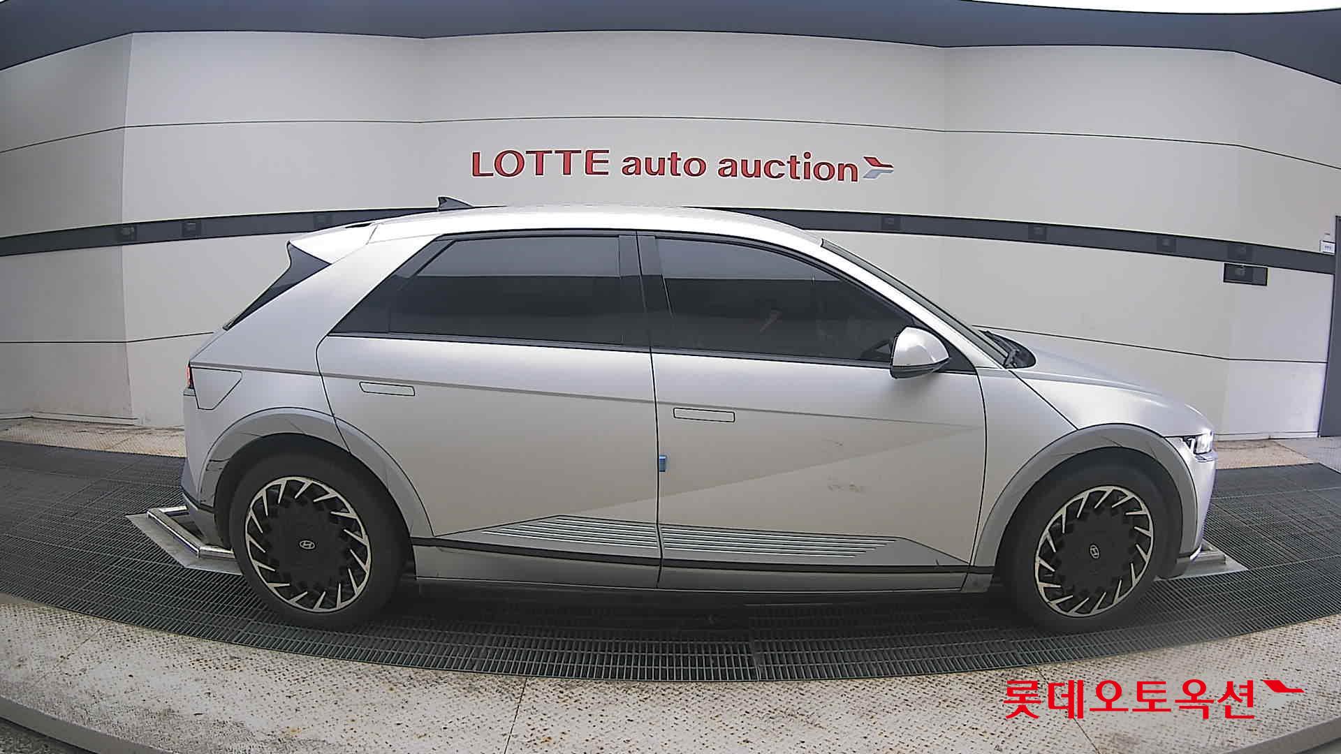 2022 - hyundai ioniq