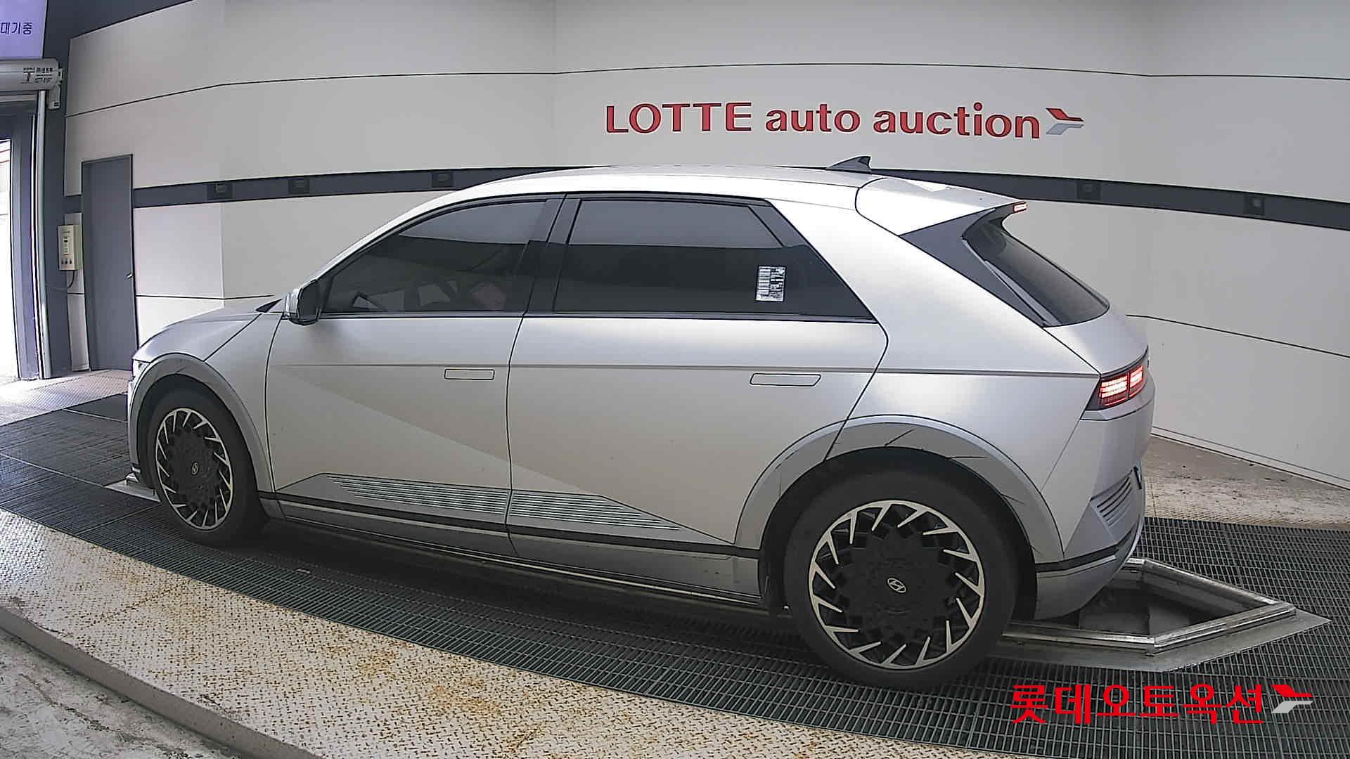 2022 - hyundai ioniq