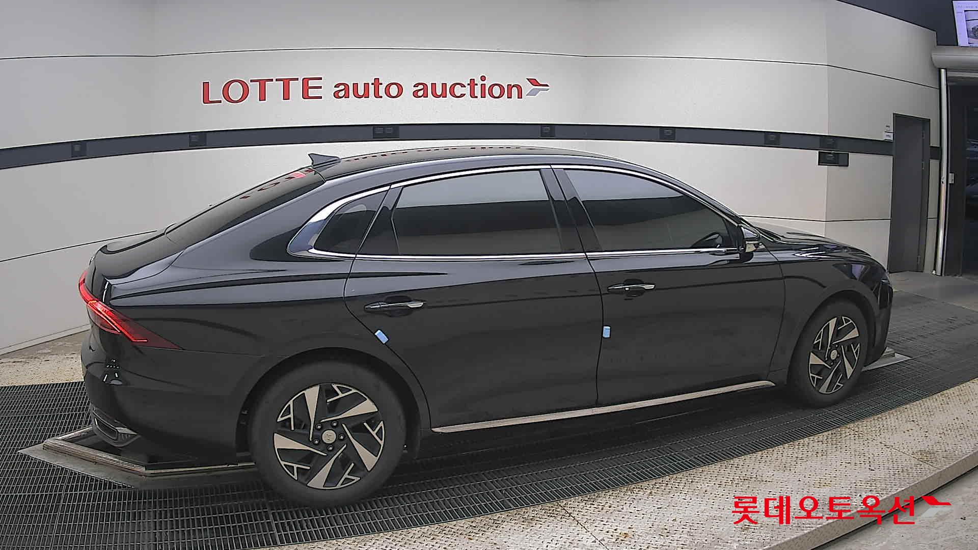 2020 - hyundai grandeur