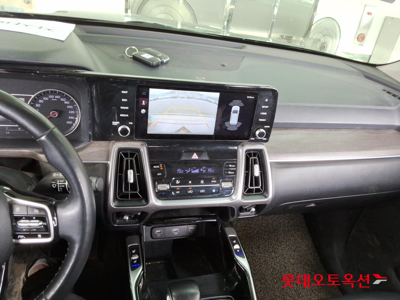 2021 - kia sorento
