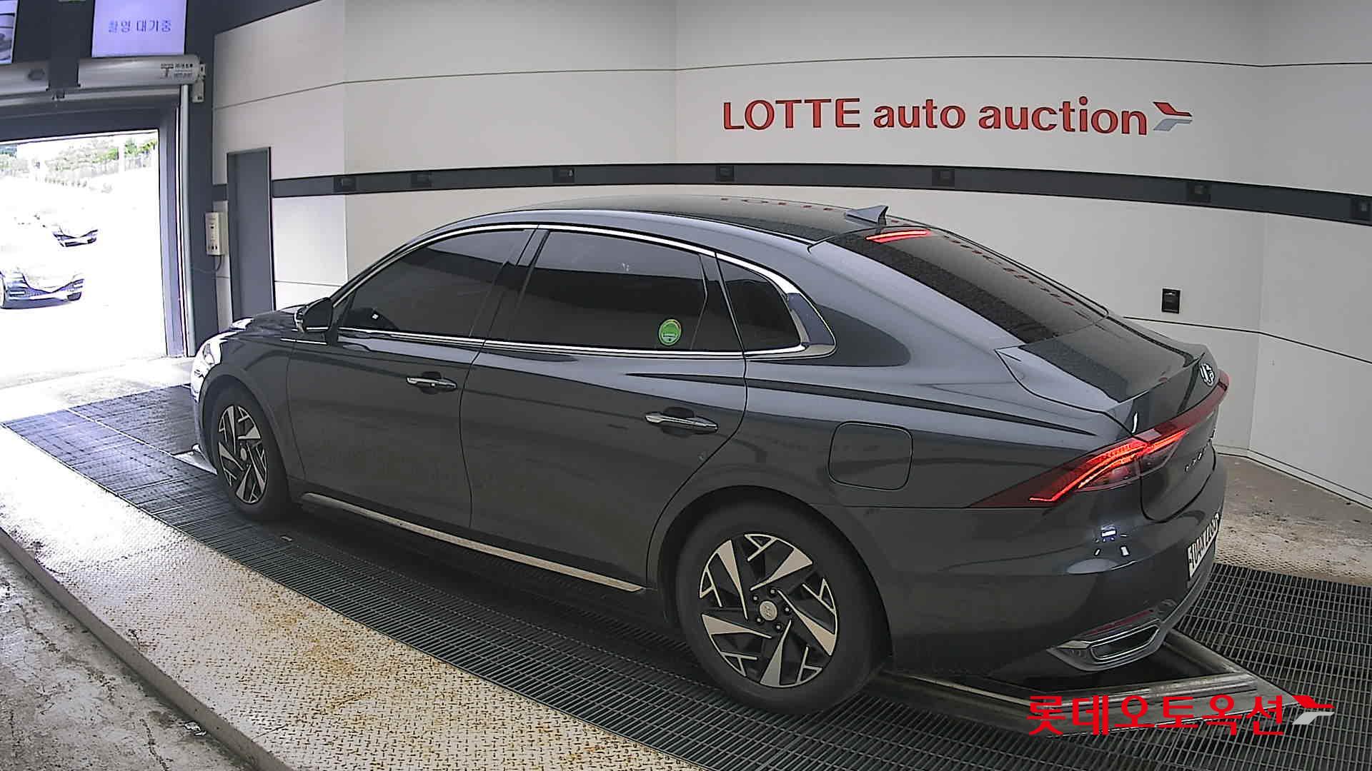 2020 - hyundai grandeur