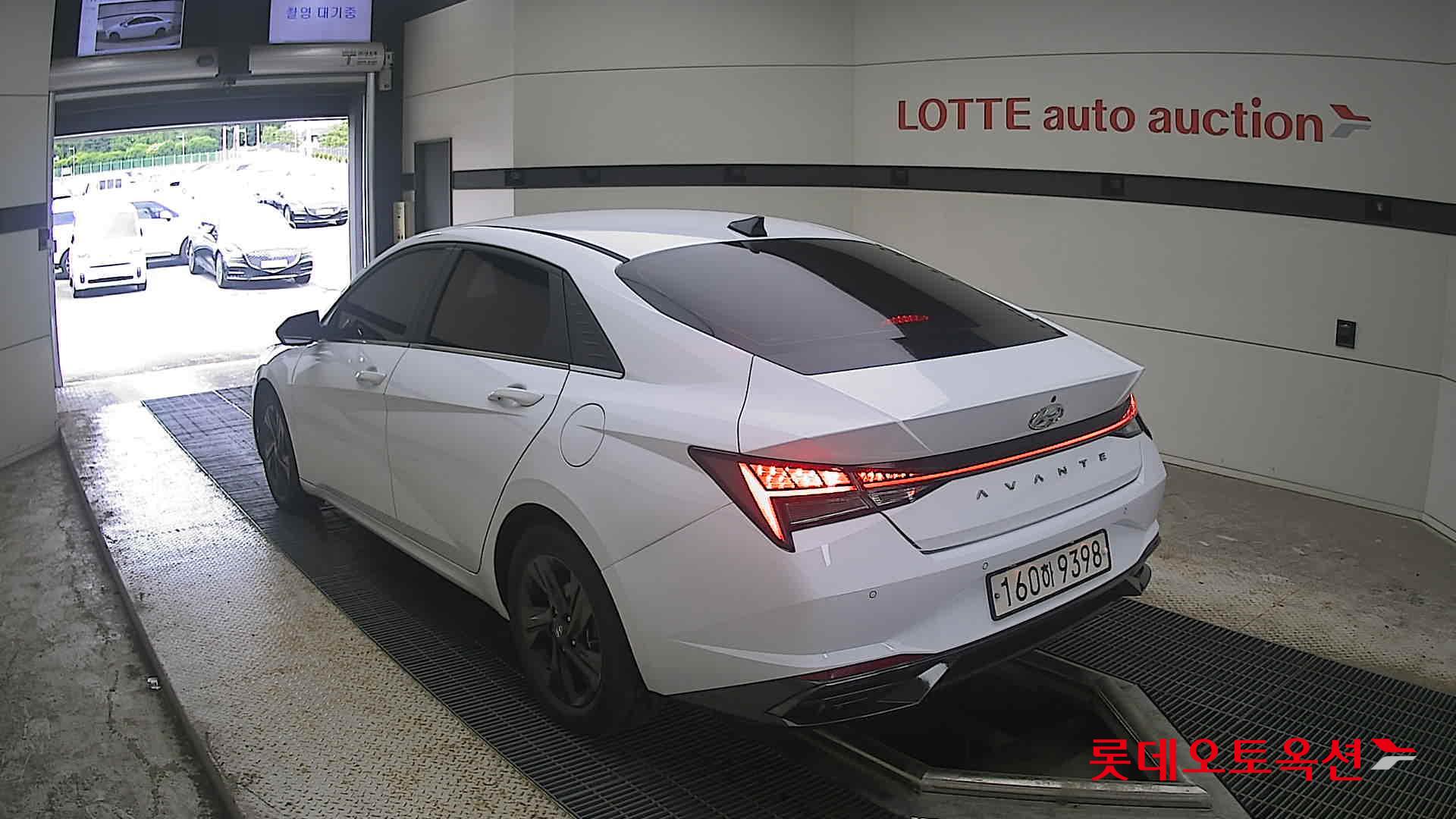 2021 - hyundai avante