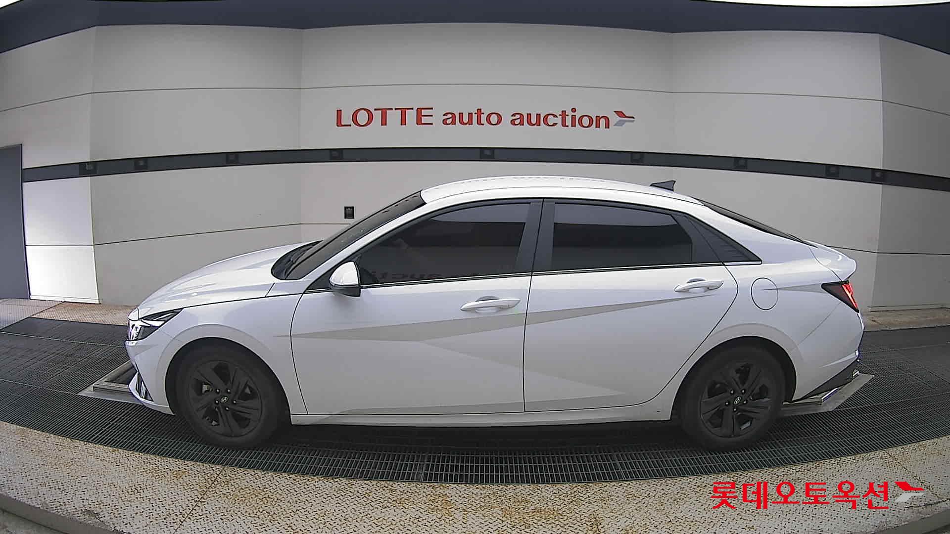 2021 - hyundai avante