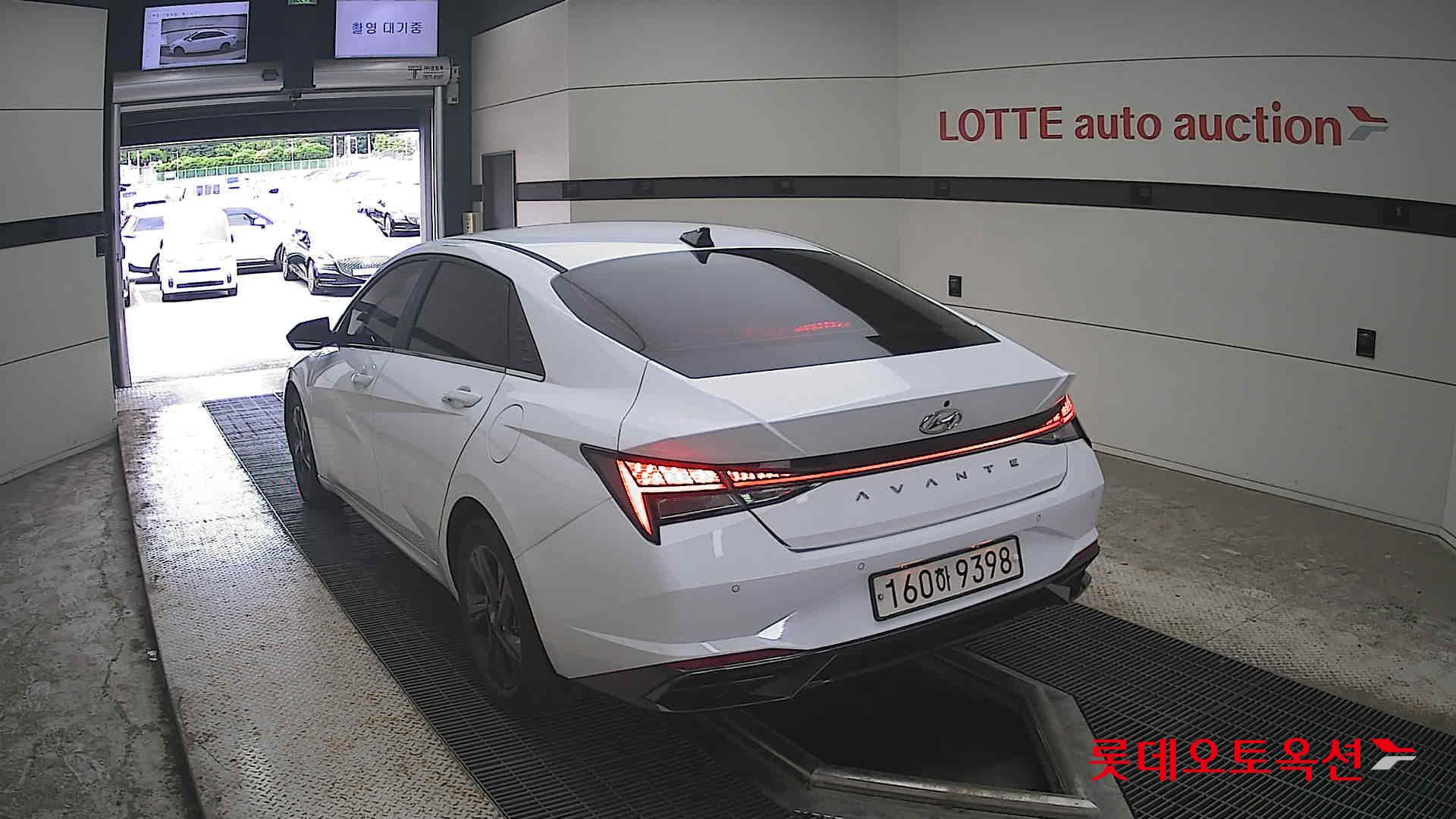 2021 - hyundai avante