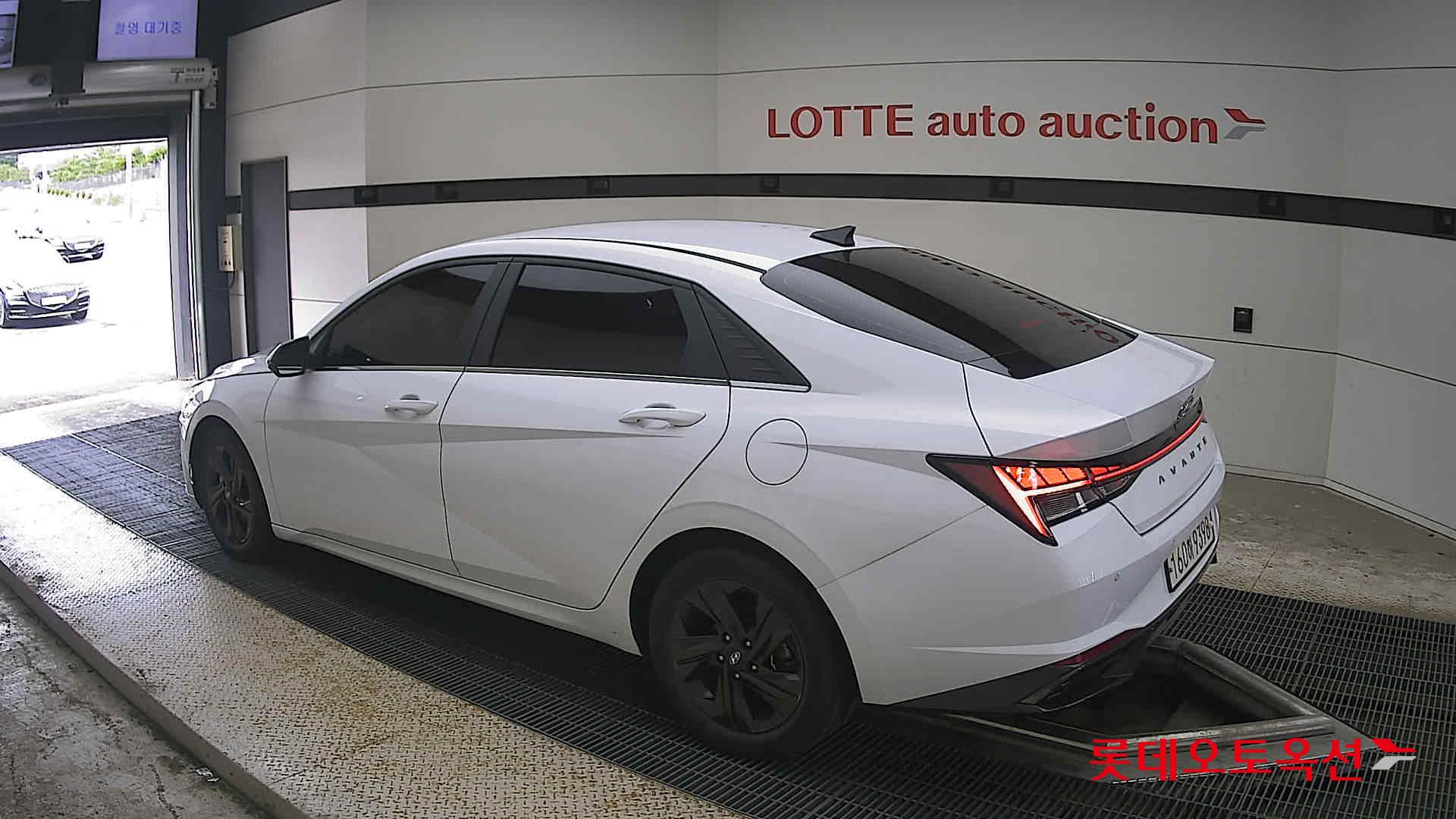2021 - hyundai avante