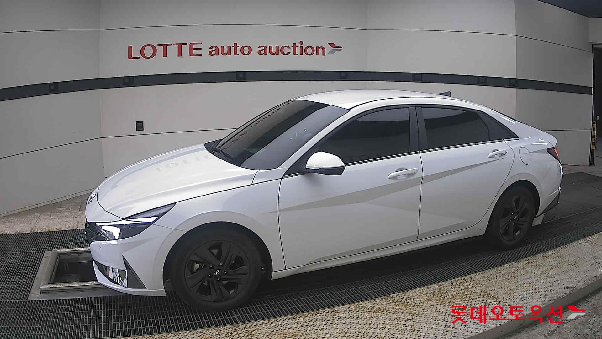 2021 - hyundai avante