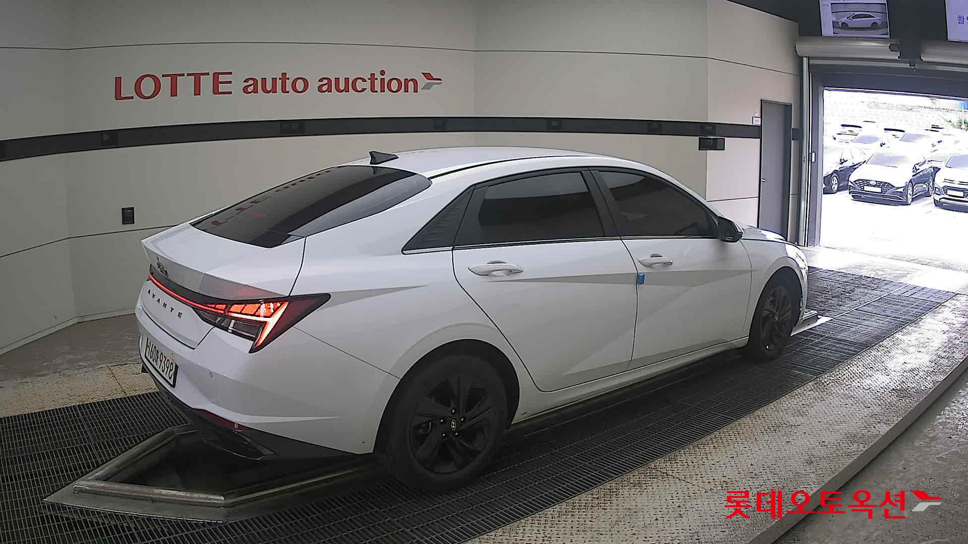 2021 - hyundai avante