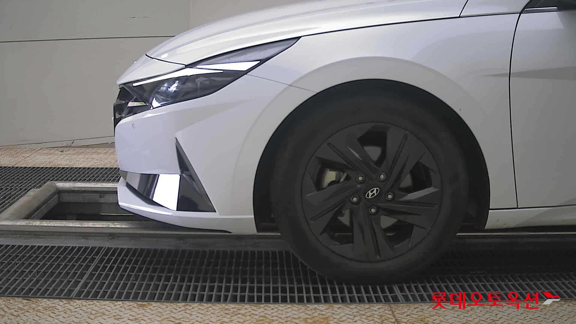 2021 - hyundai avante
