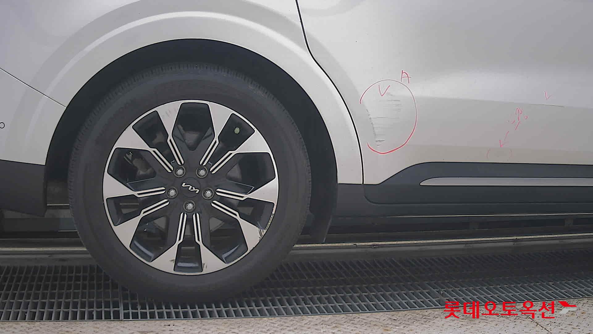 2023 - kia carnival