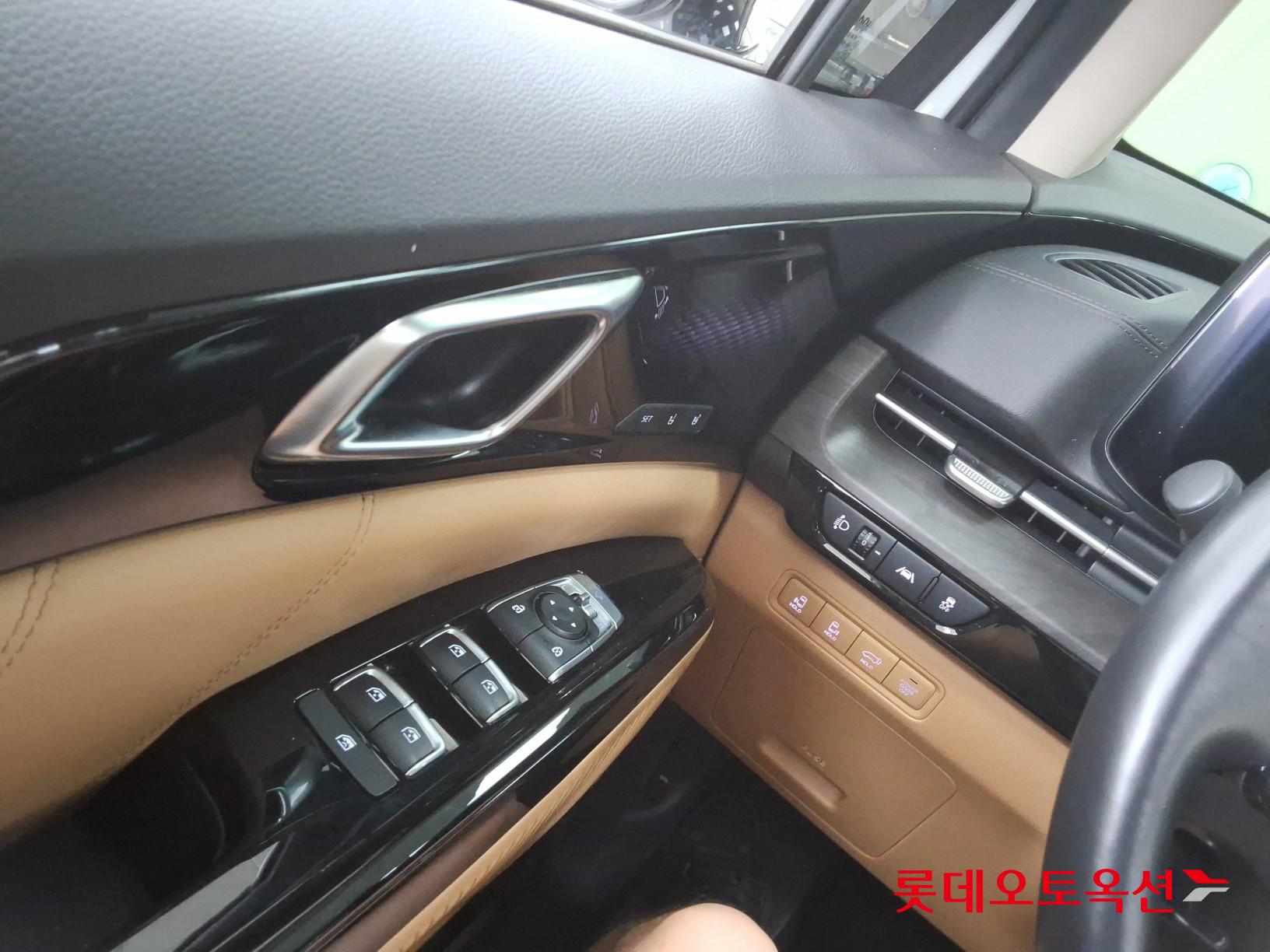 2023 - kia carnival
