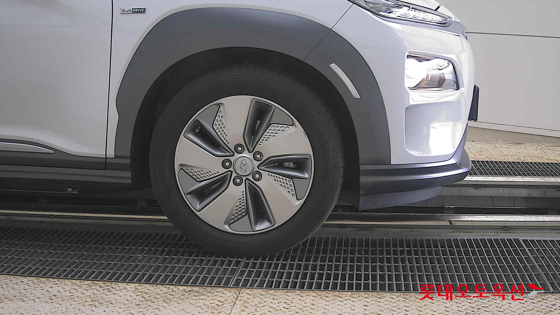 2020 - hyundai kona