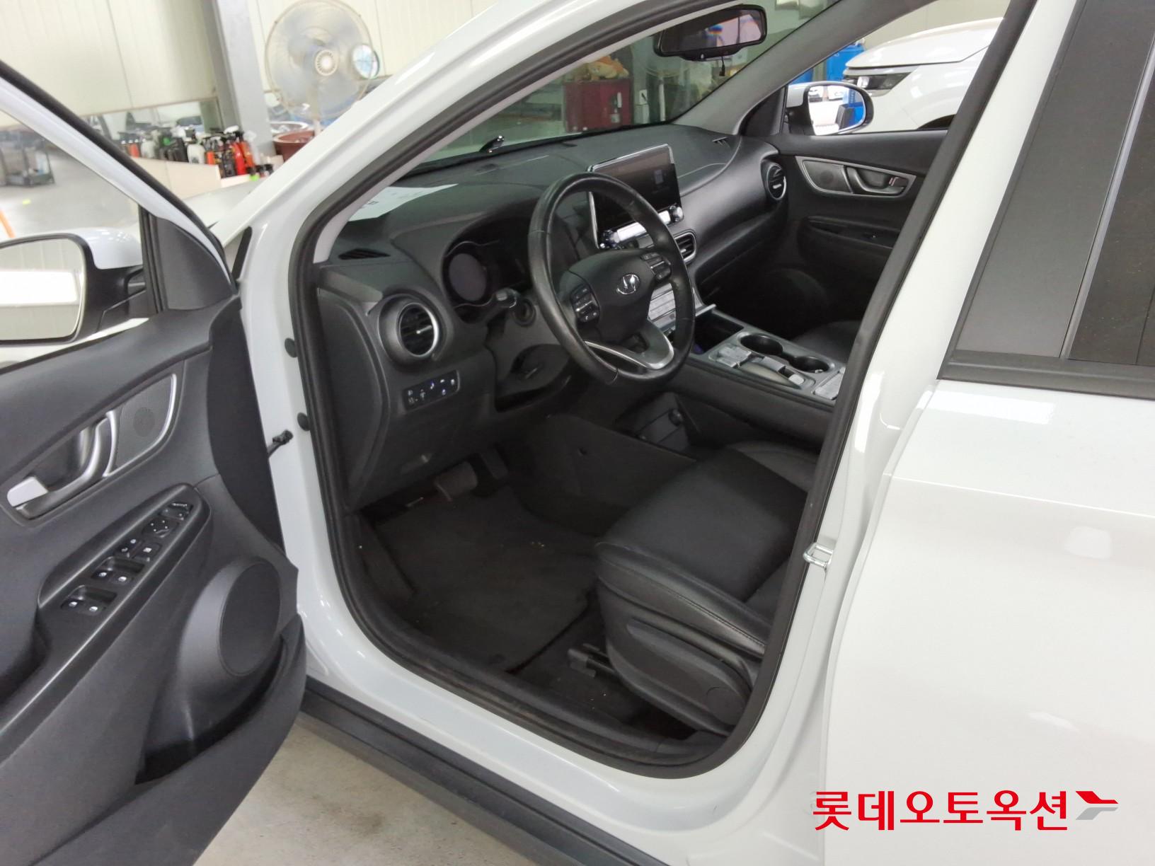 2020 - hyundai kona