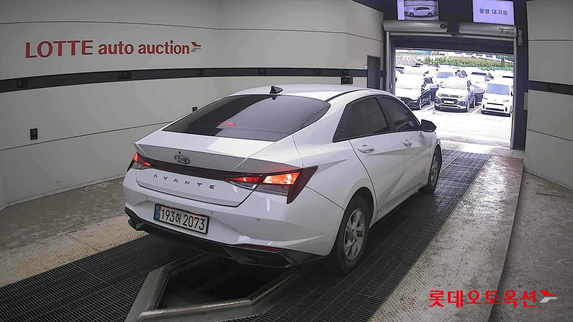 2023 - hyundai avante