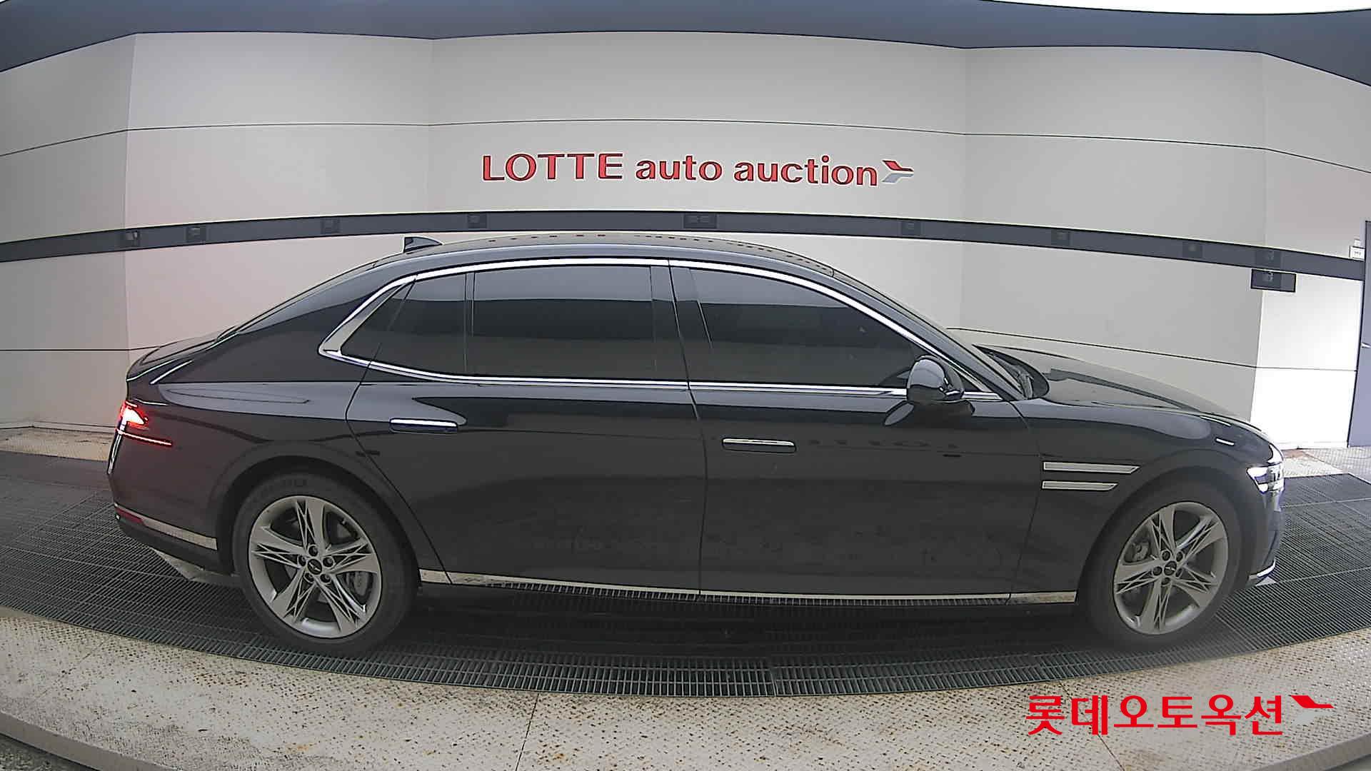 2022 - genesis g90