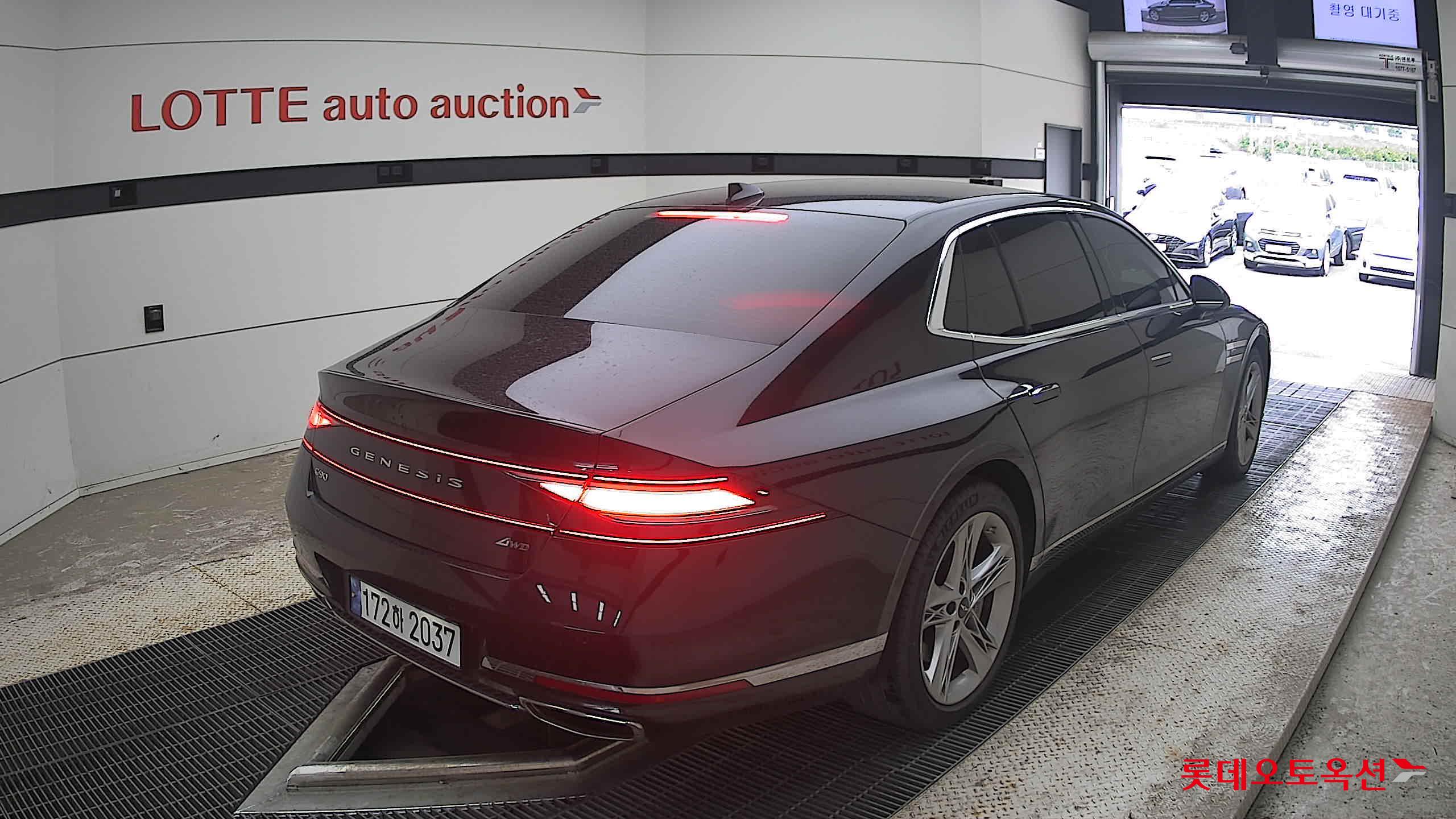 2022 - genesis g90