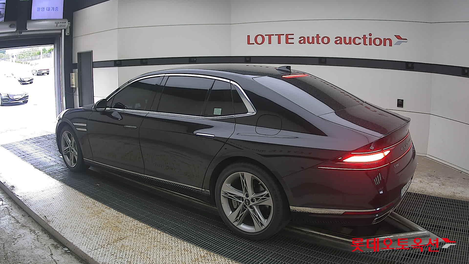 2022 - genesis g90