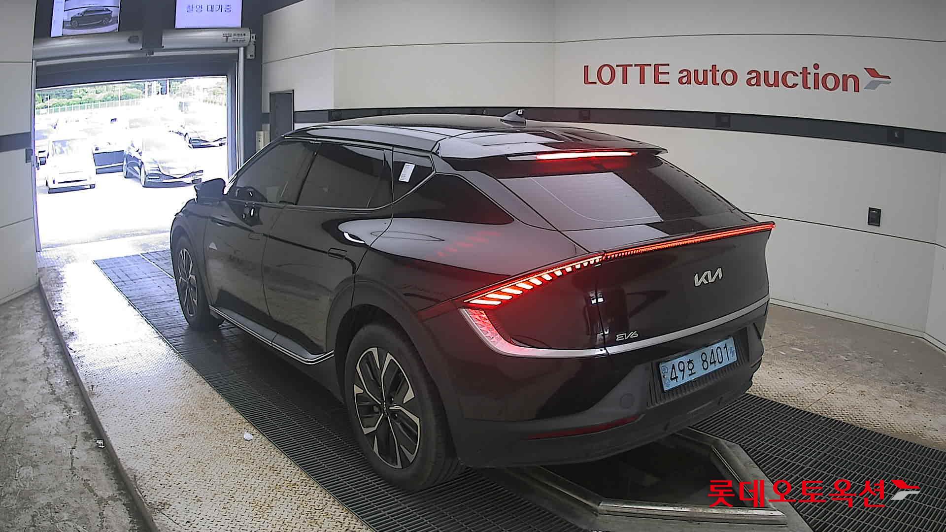 2022 - kia ev6
