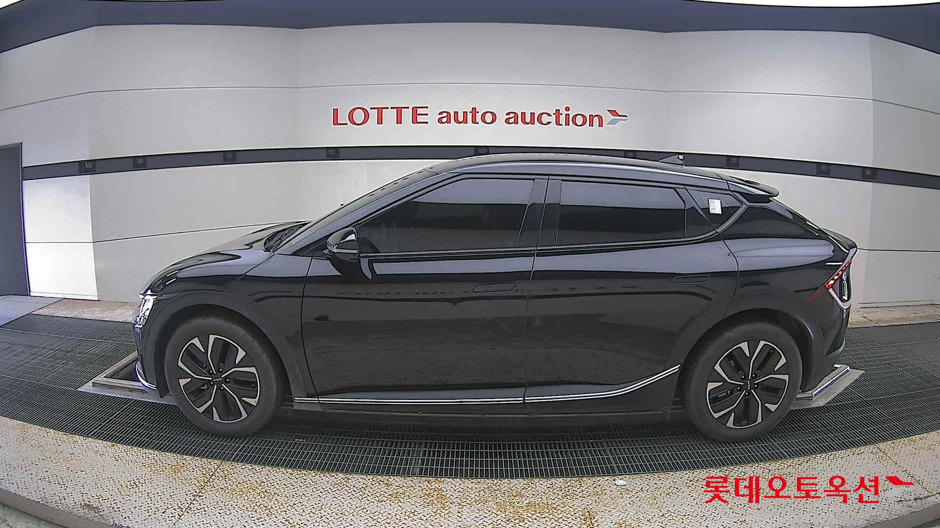 2022 - kia ev6