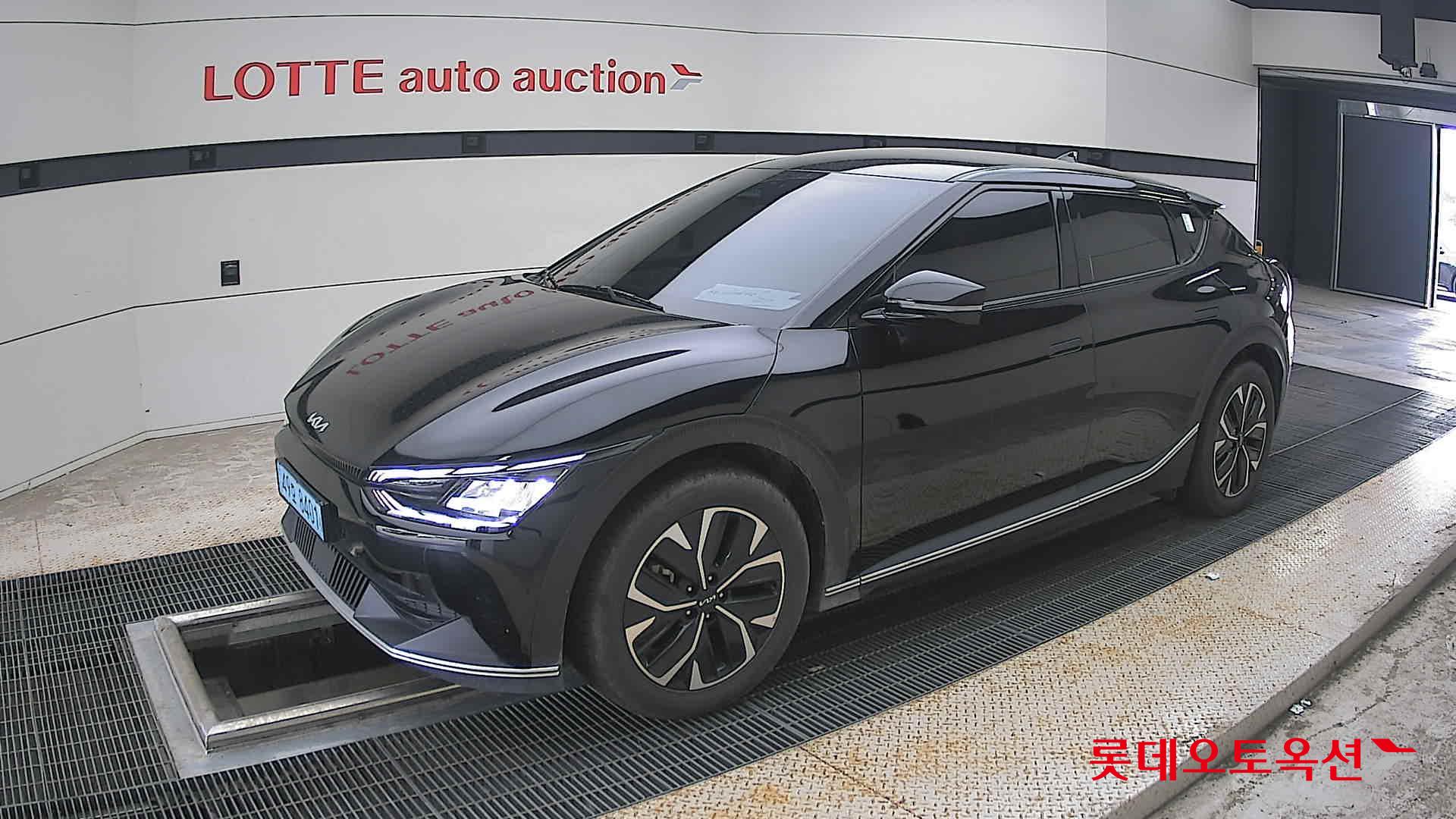 2022 - kia ev6