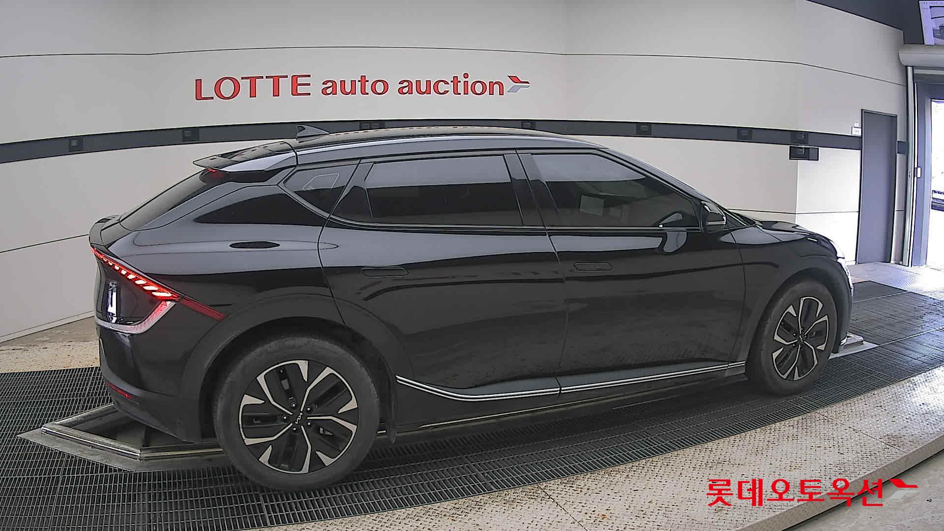 2022 - kia ev6