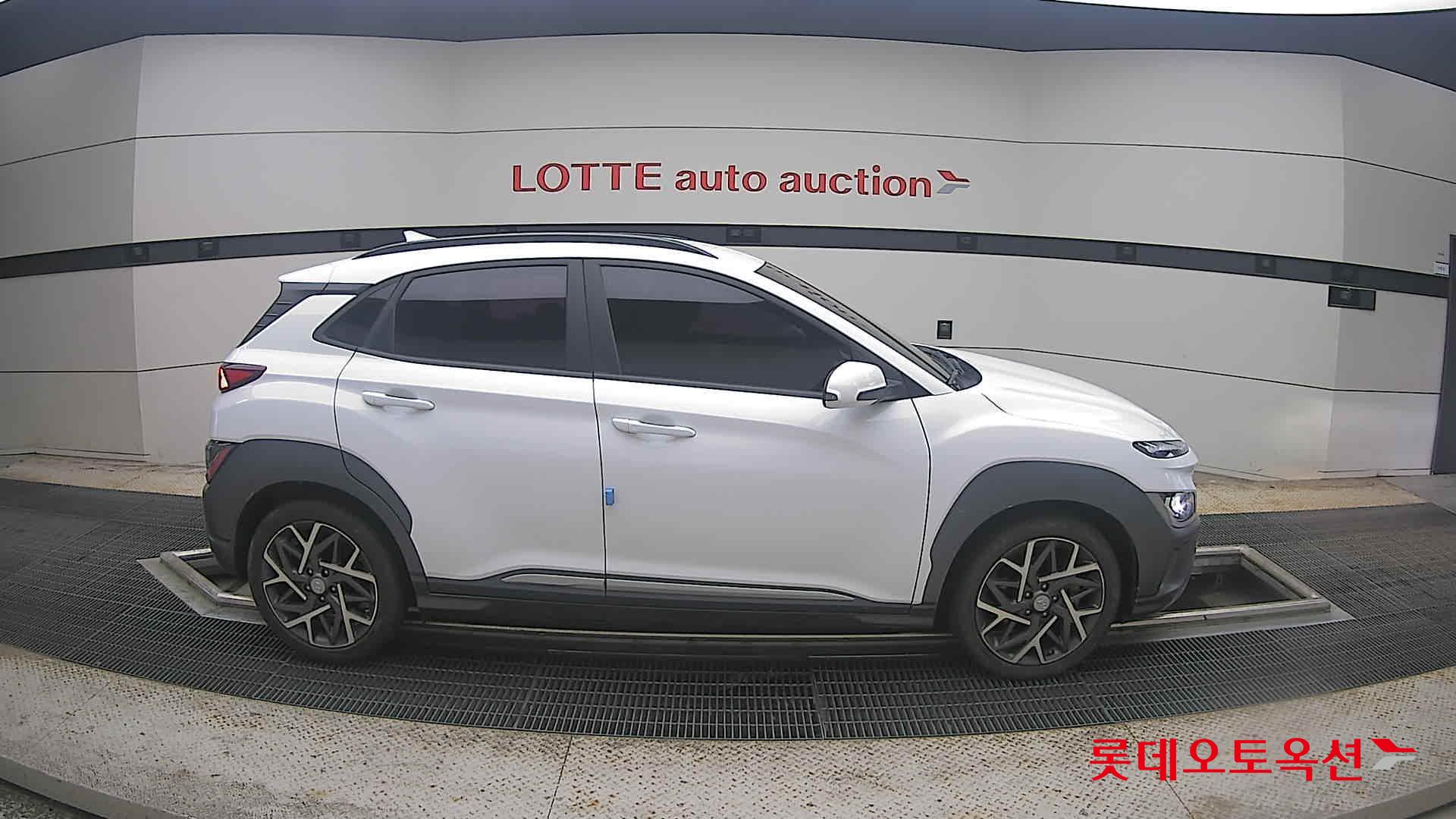 2021 - hyundai kona
