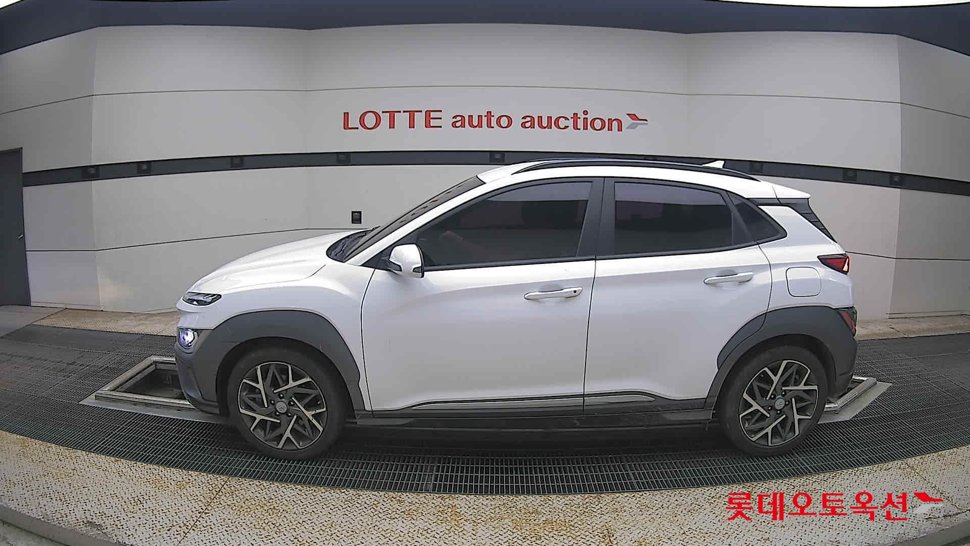 2021 - hyundai kona