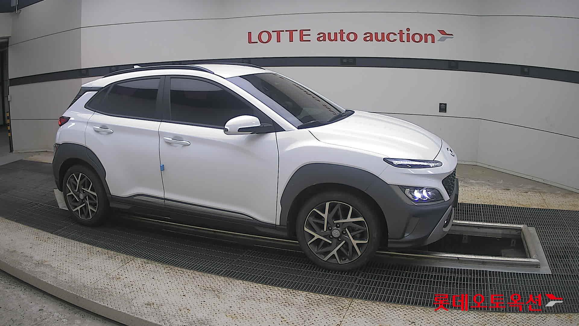 2021 - hyundai kona