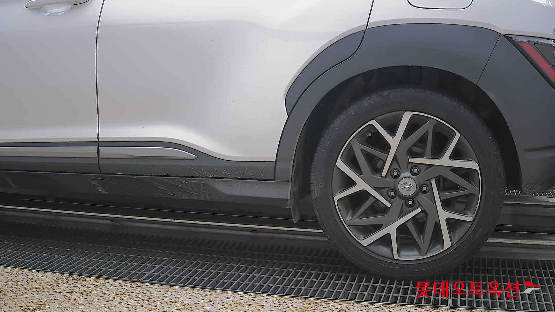 2021 - hyundai kona