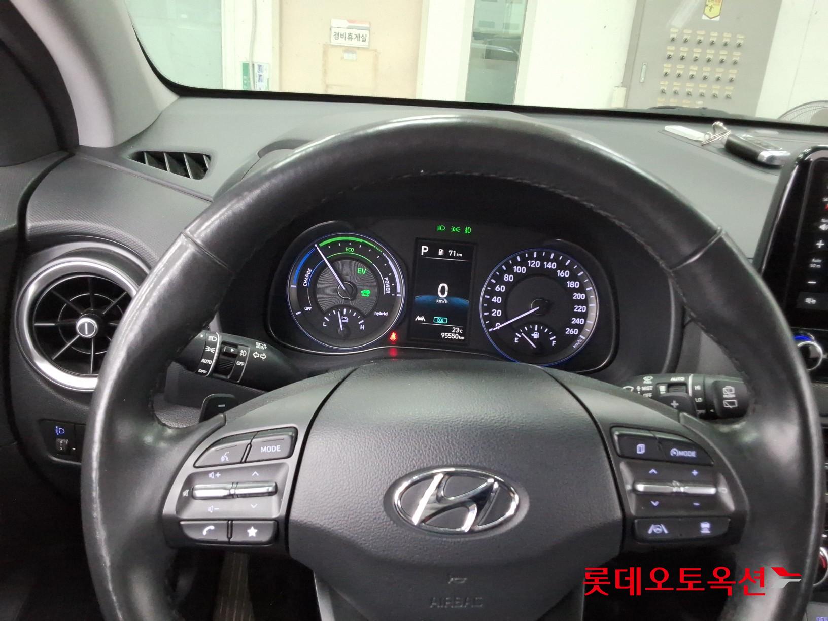 2021 - hyundai kona