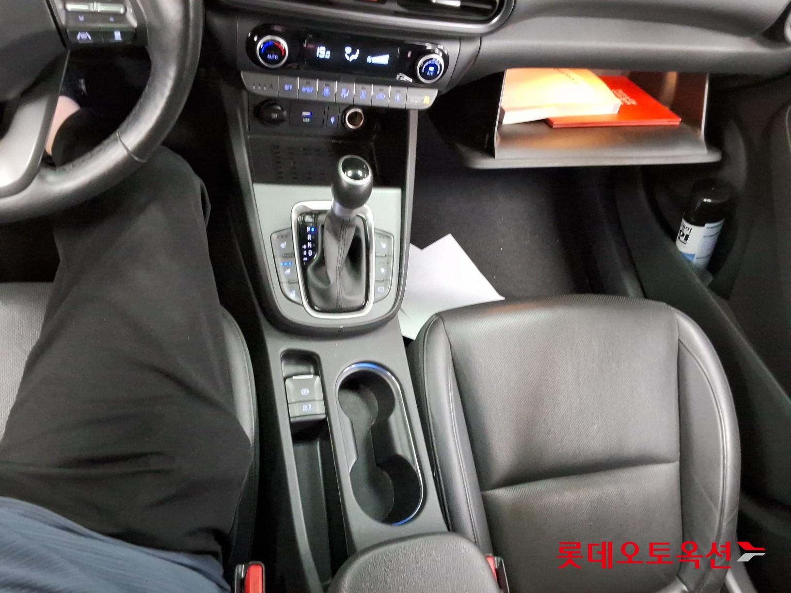 2021 - hyundai kona